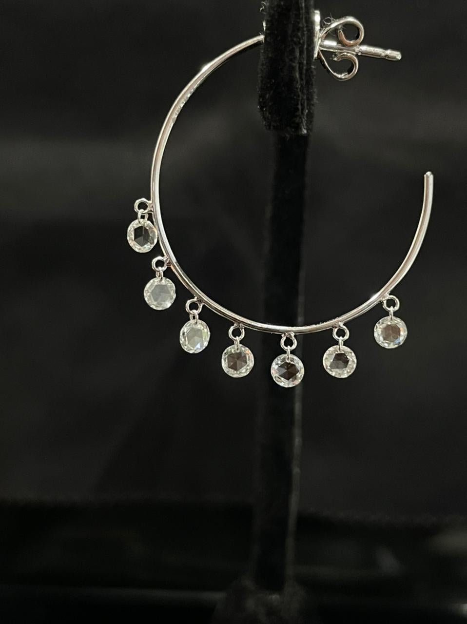 Moderne PANIM Boucles d'oreilles créoles en or blanc 18 carats avec diamants taille rose en vente
