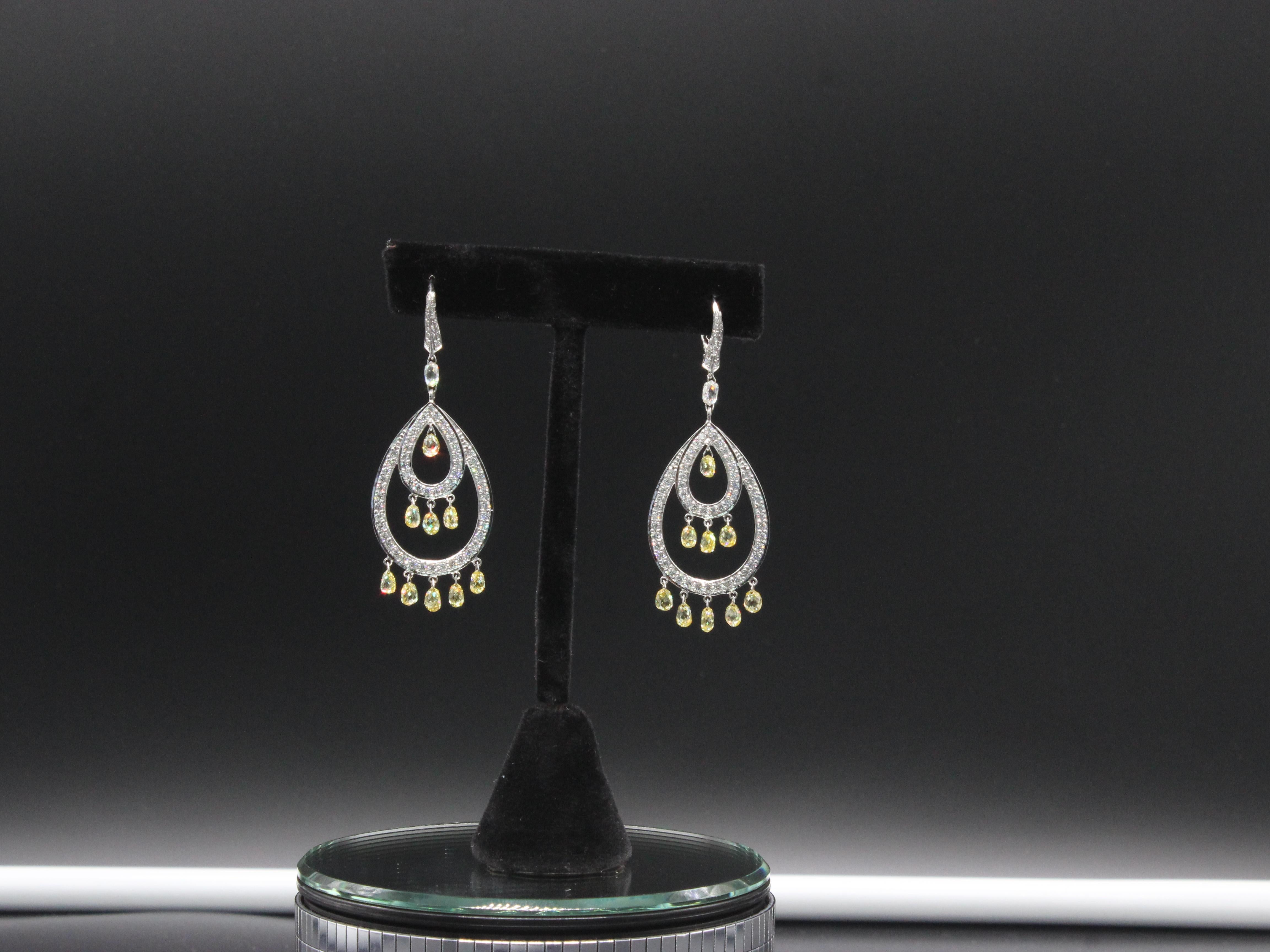 PANIM Boucles d'oreilles pendantes fantaisie en or blanc 18 carats avec briolettes et diamants Pour femmes en vente