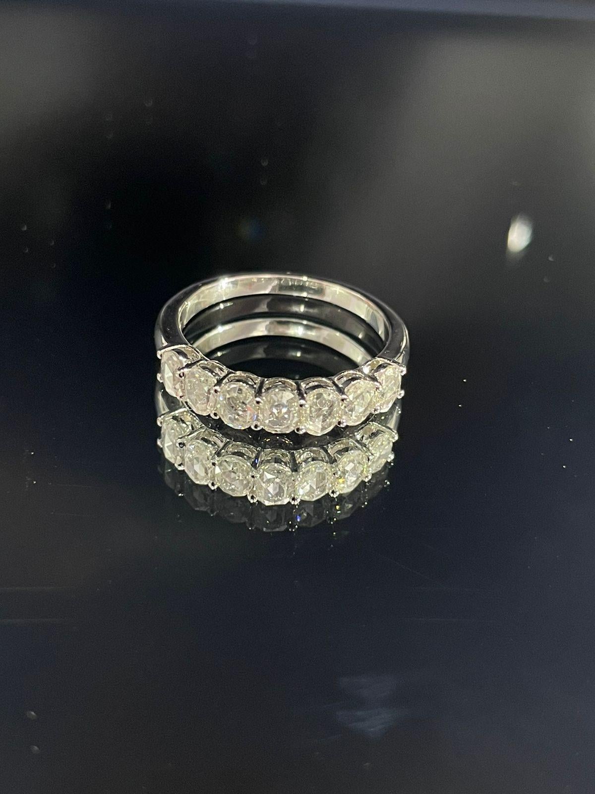 Taille ovale PANIM Bague à anneau en or blanc 18 carats et or rose avec diamants ovales de taille rose en vente