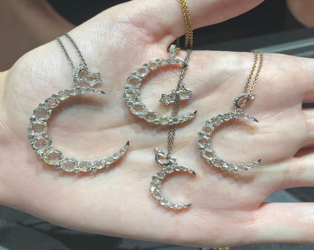 PANIM Rosenschliff Diamant Mond Mode Kette Tropfenanhänger in 18 Karat Gold im Zustand „Neu“ im Angebot in Tsim Sha Tsui, Hong Kong