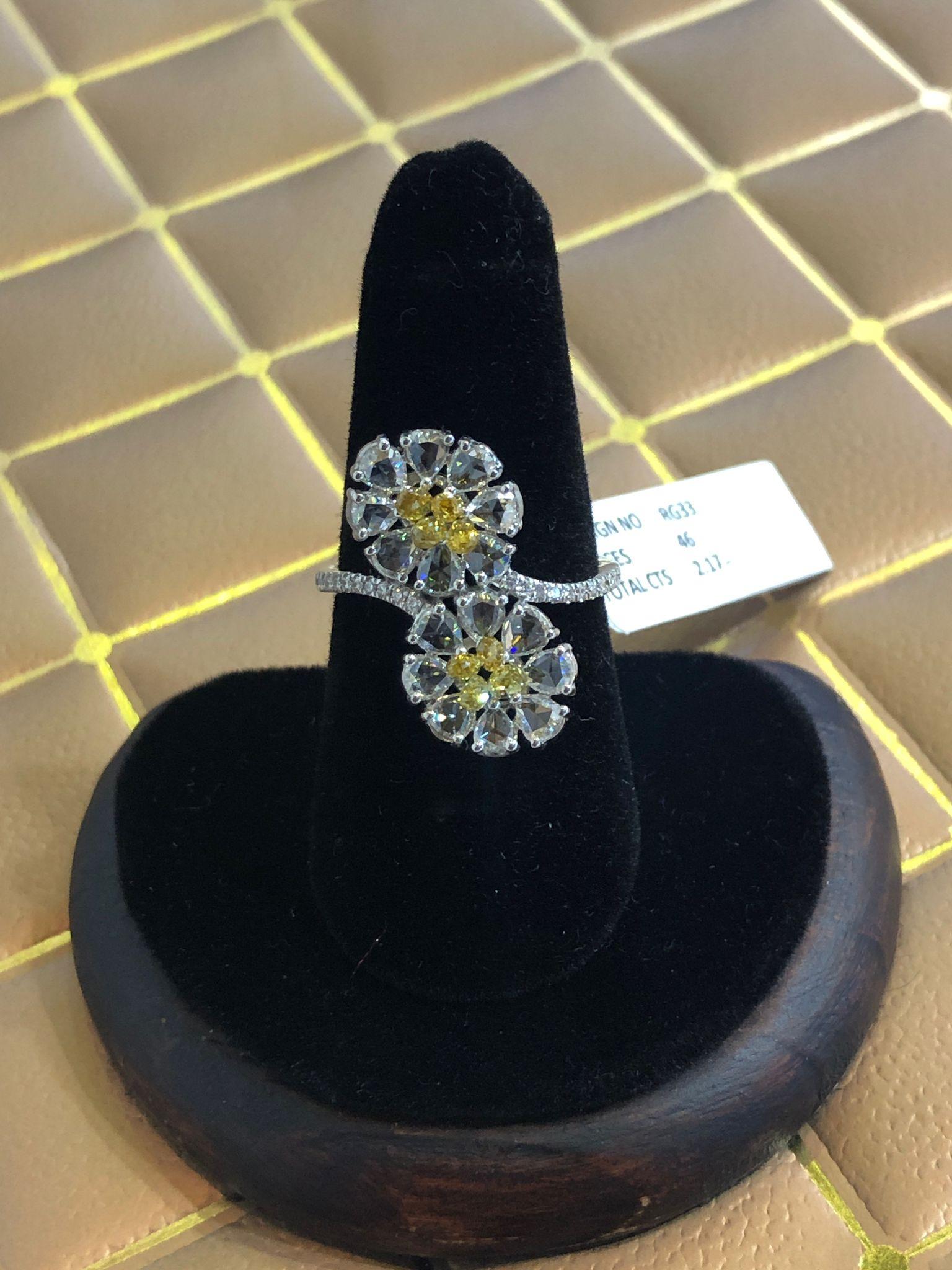 PANIM Rosecut & Fancy Brio Diamant Jasmin Style Ring aus 18 Karat Weißgold

Inspiriert von der Natur,
Set in 18K Weißgold mit Diamant-Rosetten und ausgefallenen Brioletten

Farbe FGH
Qualität VS

Kontaktieren Sie uns auf dieser Plattform, um weitere