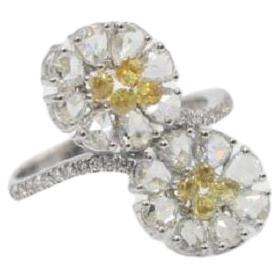 PANIM Ring aus 18 Karat Weißgold mit Rosenschliff und Fancy Brio-Diamant im Jasmin-Stil im Angebot