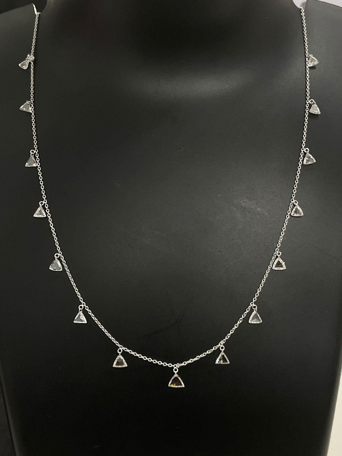 Moderno PANIM Collana pendente con diamanti a triangolo in oro bianco 18 carati in vendita