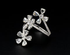 PANIM Trio Floraler Ring mit Diamant im Rosenschliff aus 18 Karat Weißgold
