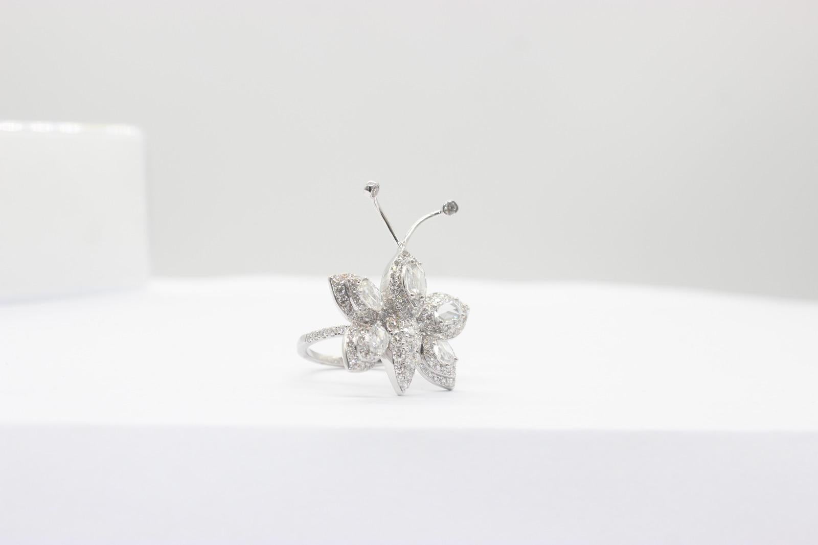 PANIM Anillo de Cóctel de Mariposa de Diamantes en Oro Blanco de 18 Kilates en venta 6