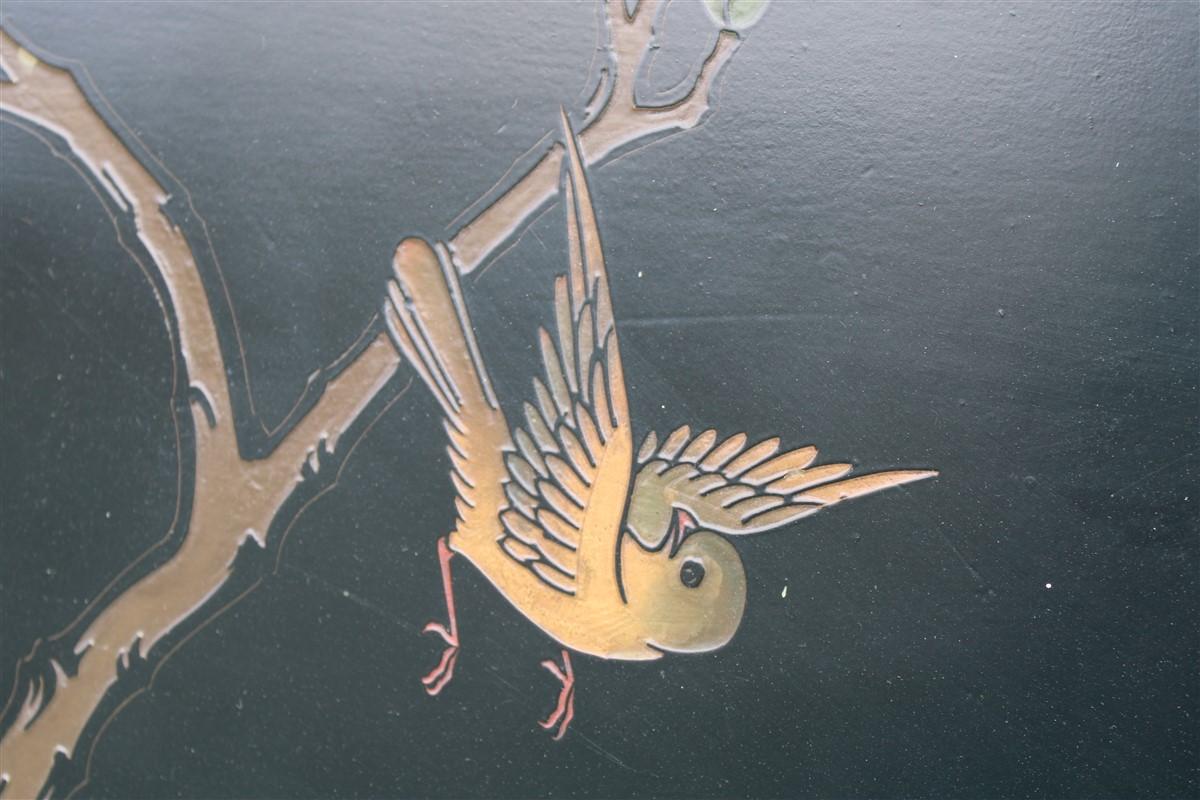 Pannello Decorativo in Lacca Cinese 1950s con Uccelli Fiori di loto e Piante  For Sale 9