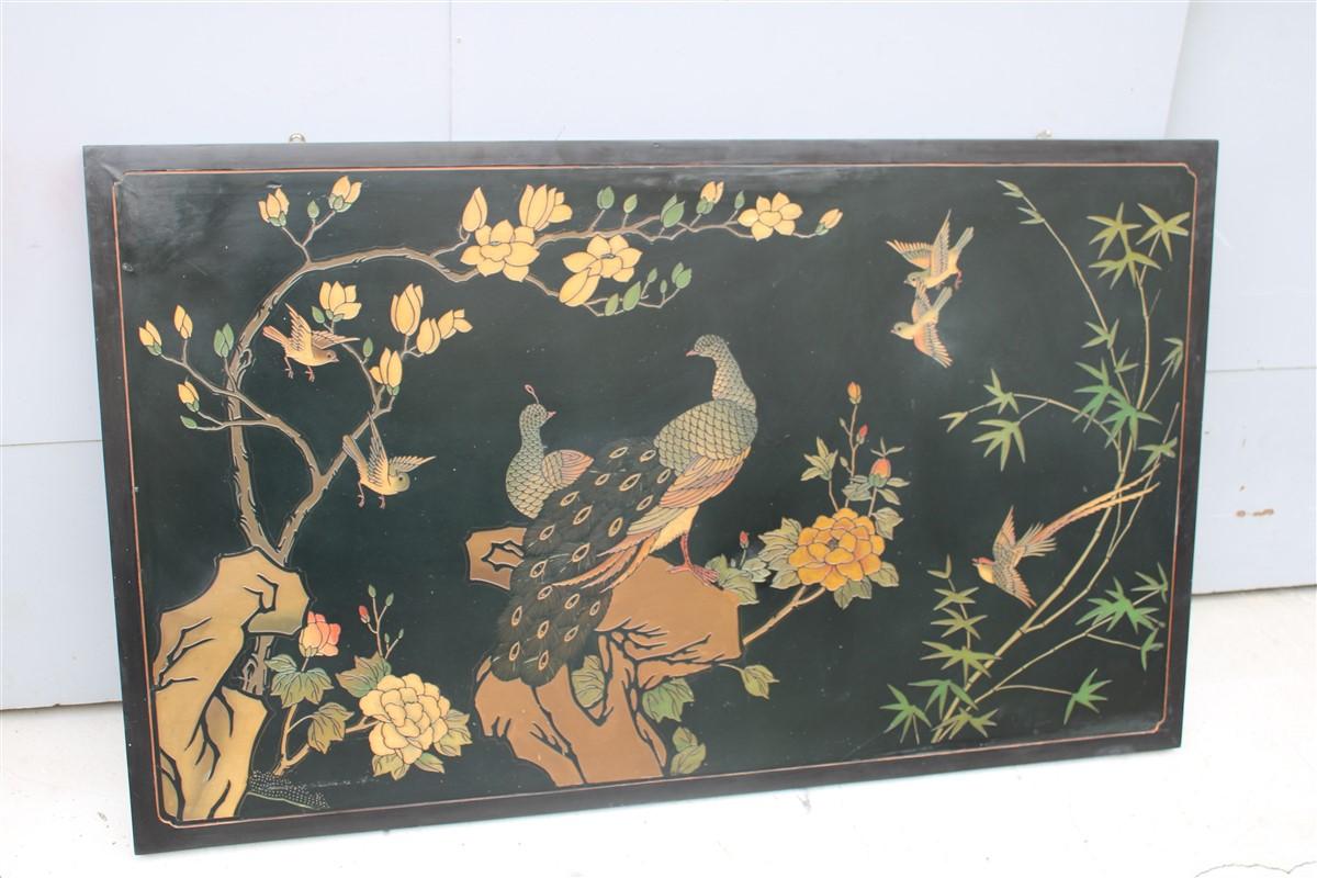 Pannello Decorativo in Lacca Cinese 1950s con Uccelli Fiori di loto e Piante  For Sale 2