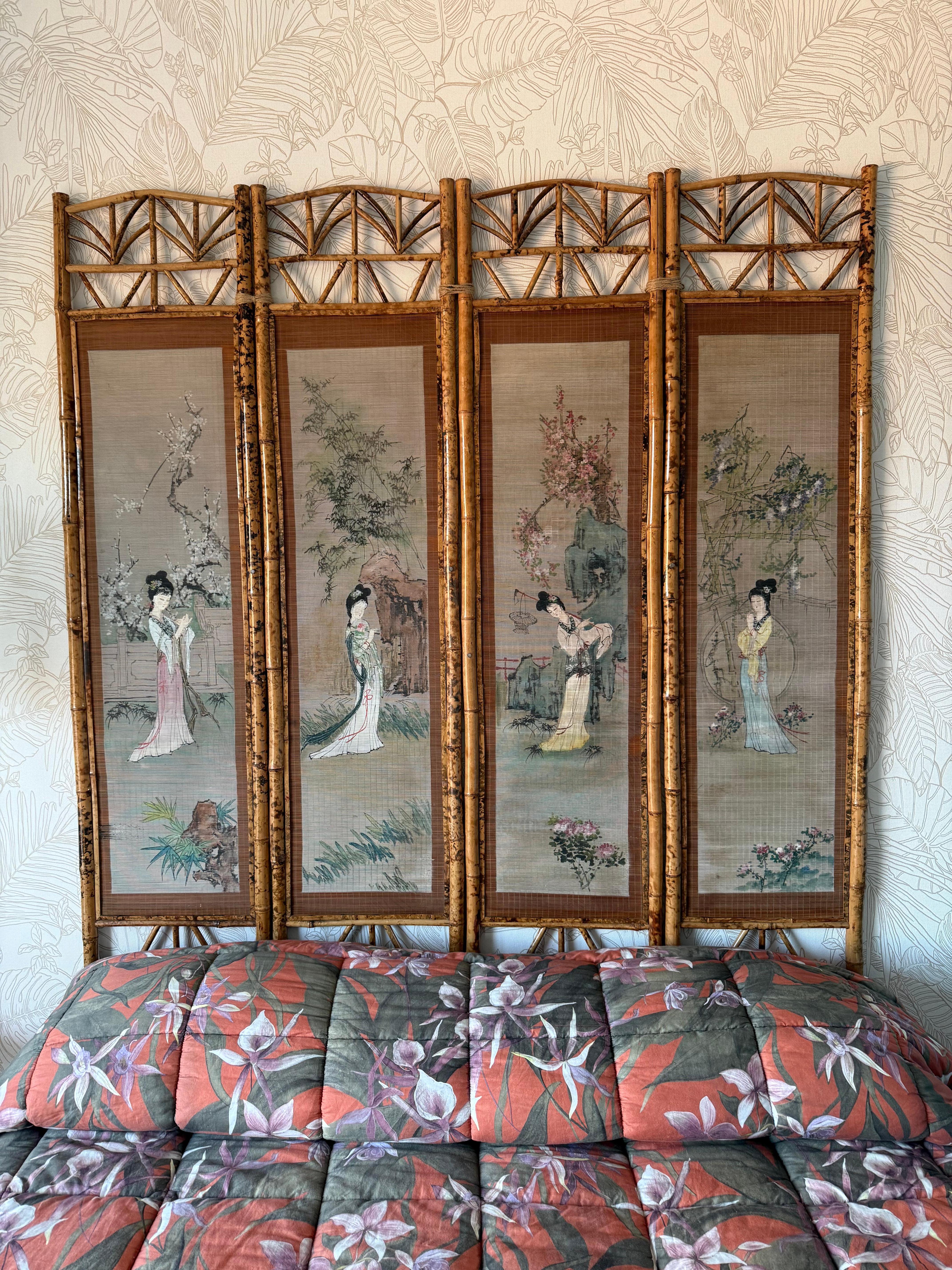 Oriental Bamboo Decorative Panel on Straw of Geisha Women 1950s For Sale 6