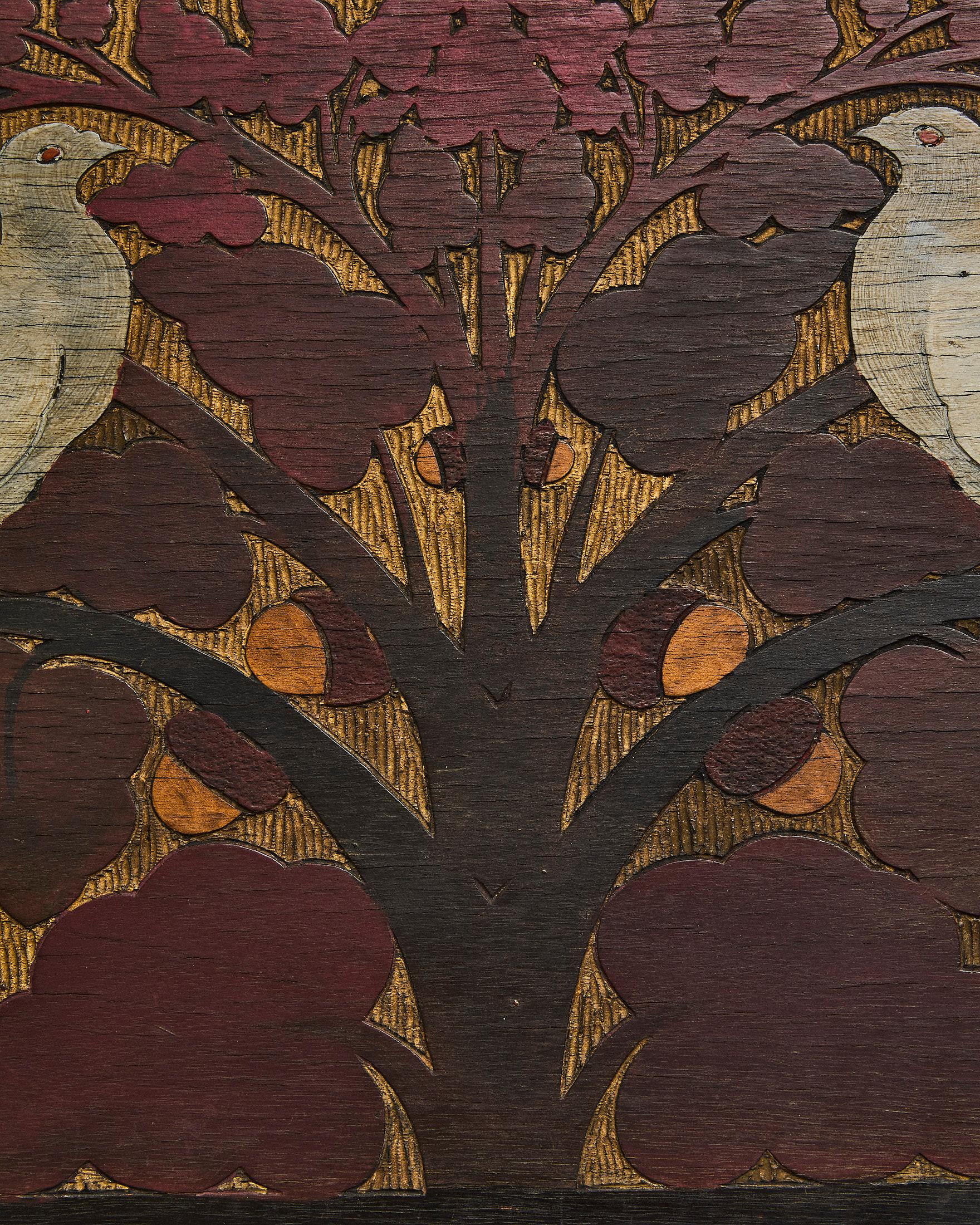 Pannello in legno con colombe, Gino Maggioni per Atelier di Varedo, Italien, 1920 im Zustand „Gut“ im Angebot in Milano, Lombardia