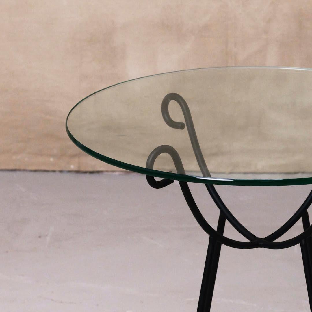 Verre Table d'appoint Panoplie en fer en vente