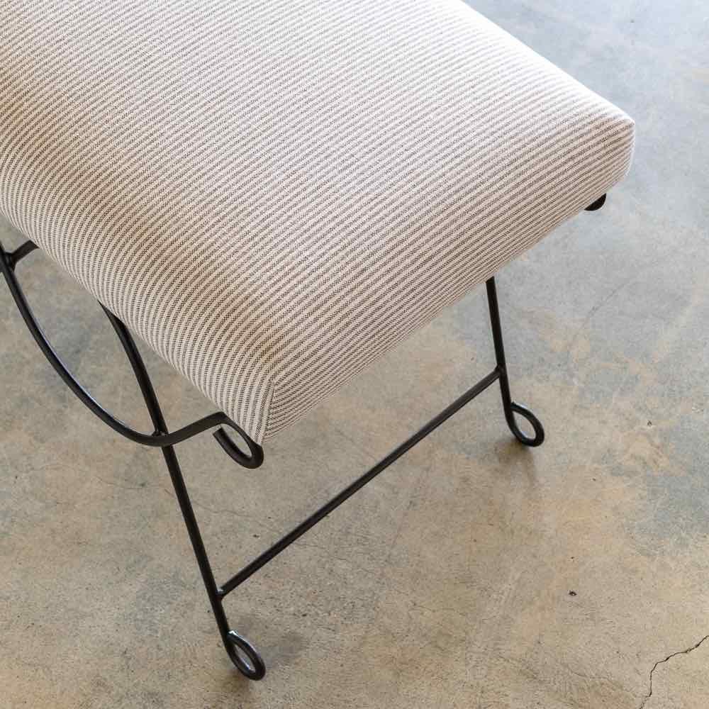 Banc en fer à double boucle Panoplie, Brown Stripe en vente 5