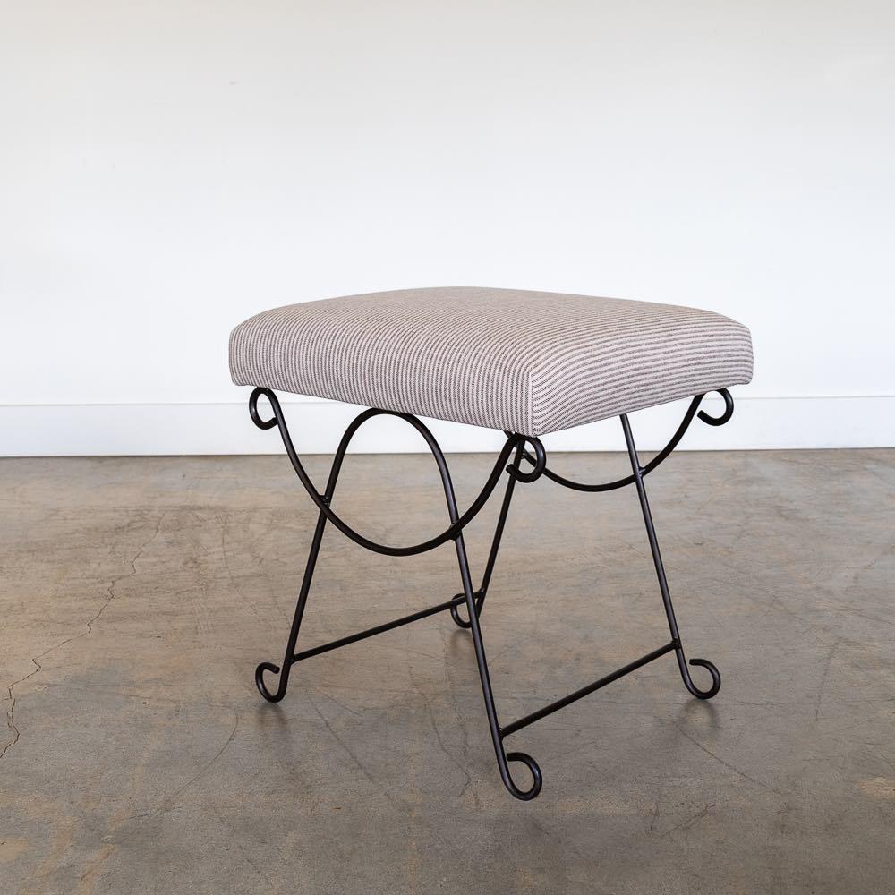 Panoplie Iron Loop Stool with Brown Stripe In New Condition For Sale In Los Angeles, CA
