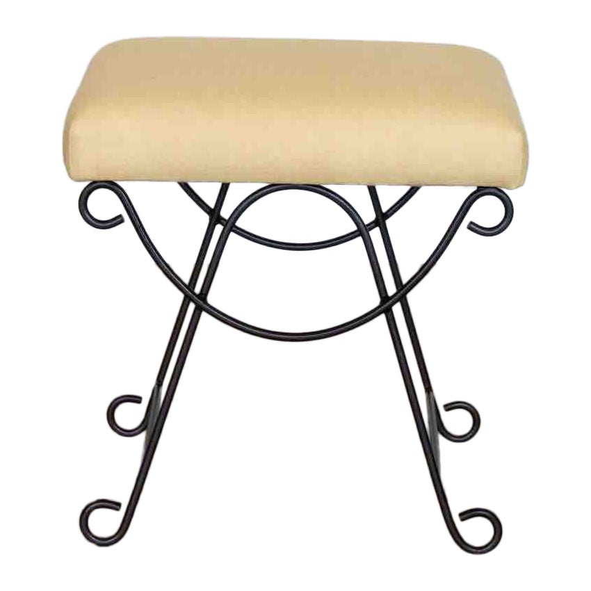 Panoplie Eisenschleifenhocker mit gelbem Leinen