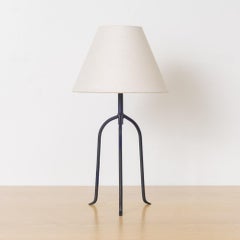 Panoplie Large Iron Tripod Lamp