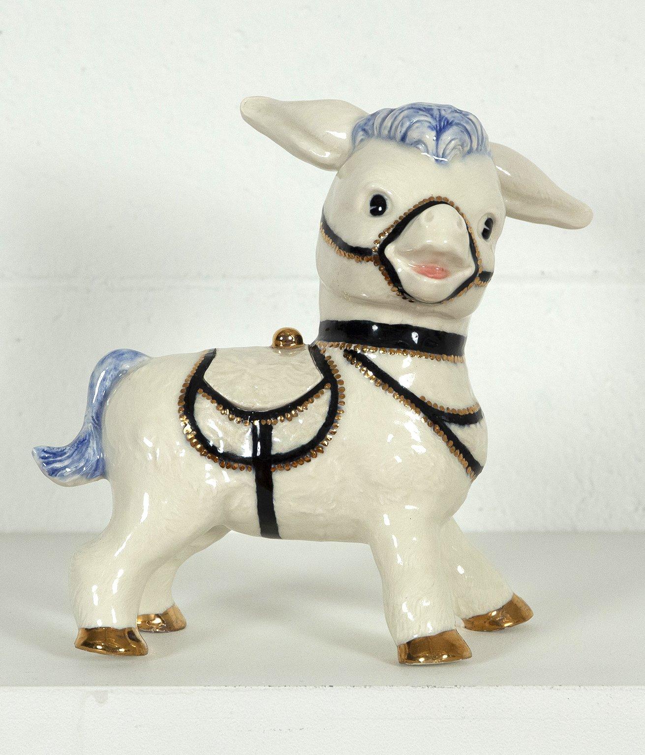 Don Qui Qui - Sculpture by Pansy Ass Ceramics