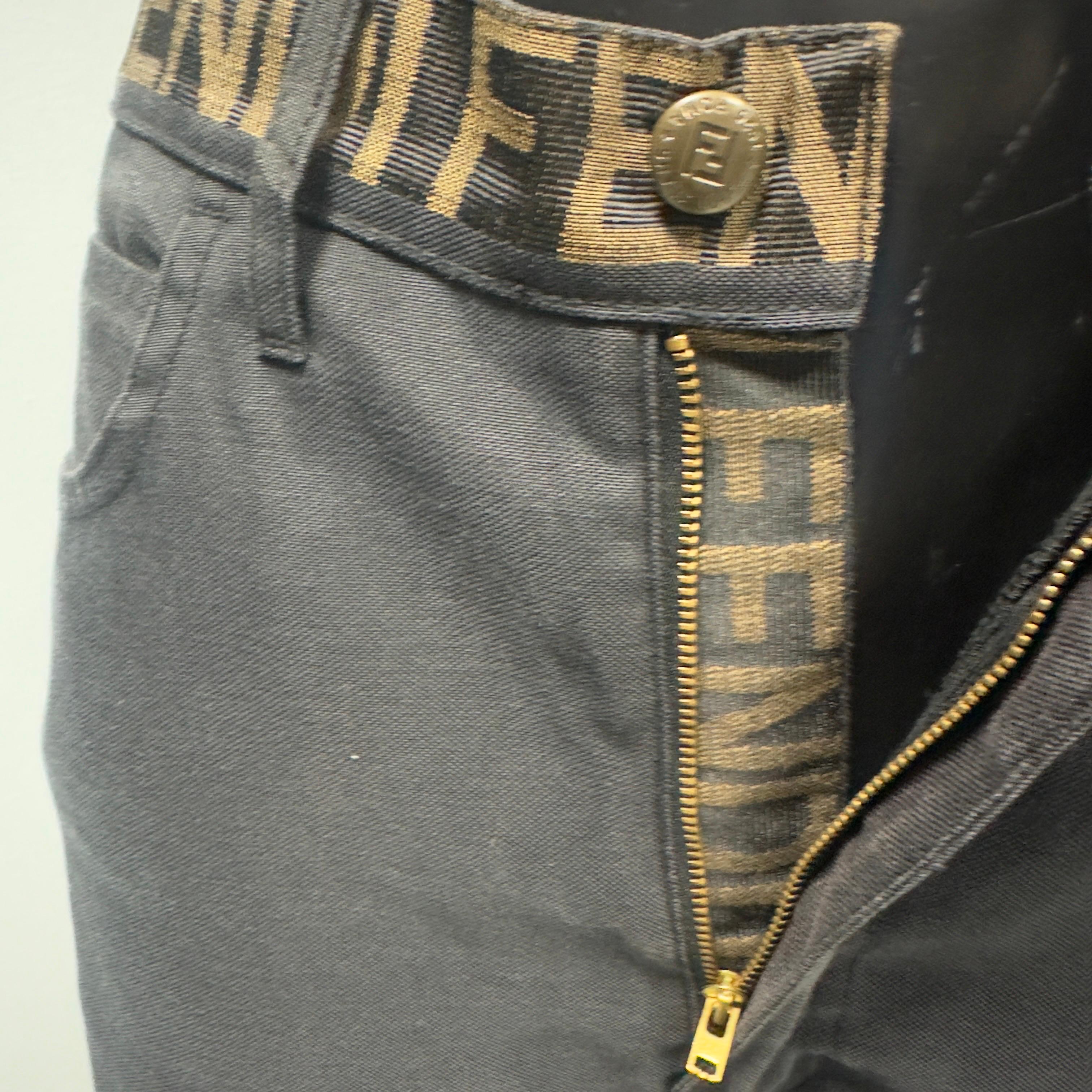 Pantalone Fendi in ottime condizioni For Sale 5