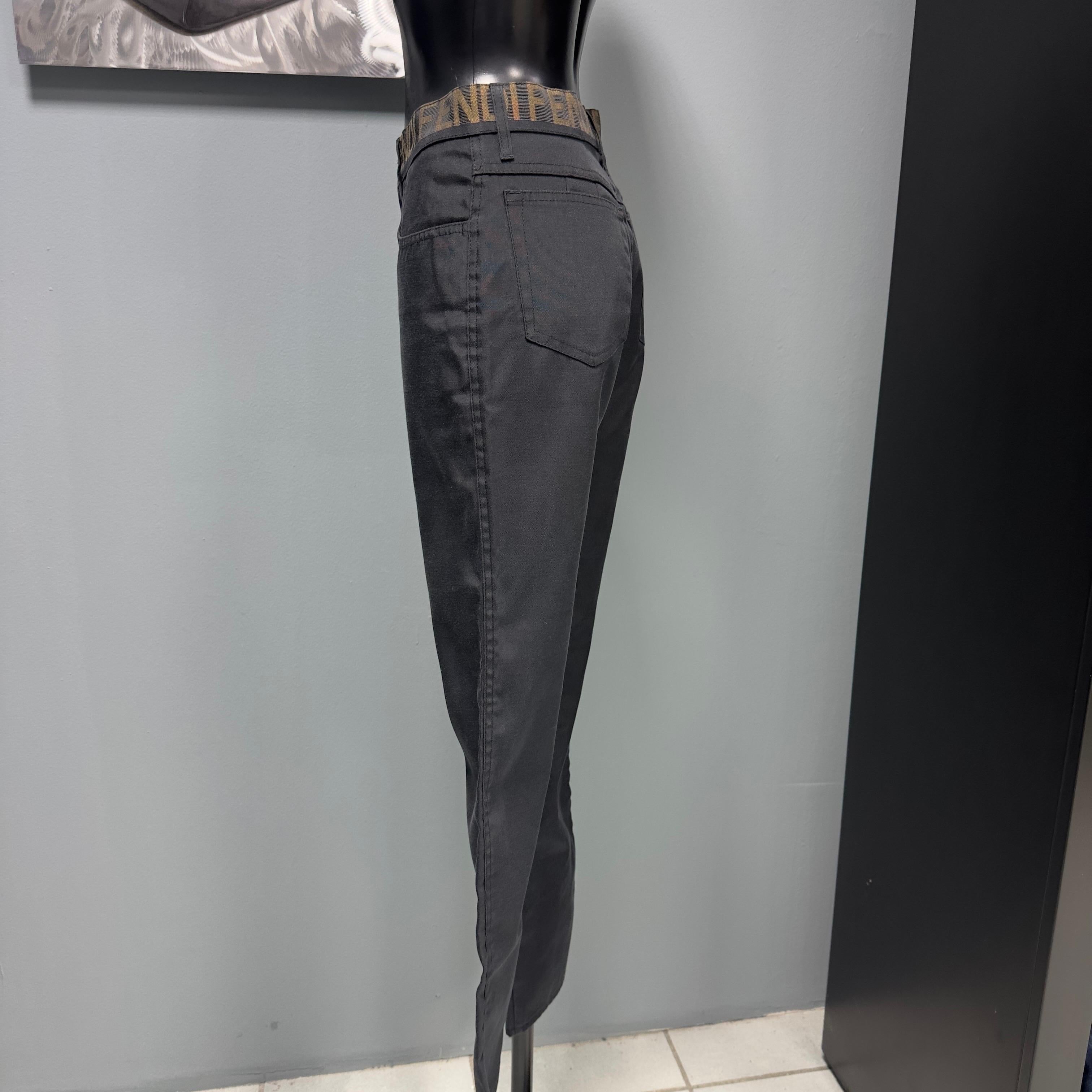 Black Pantalone Fendi in ottime condizioni For Sale