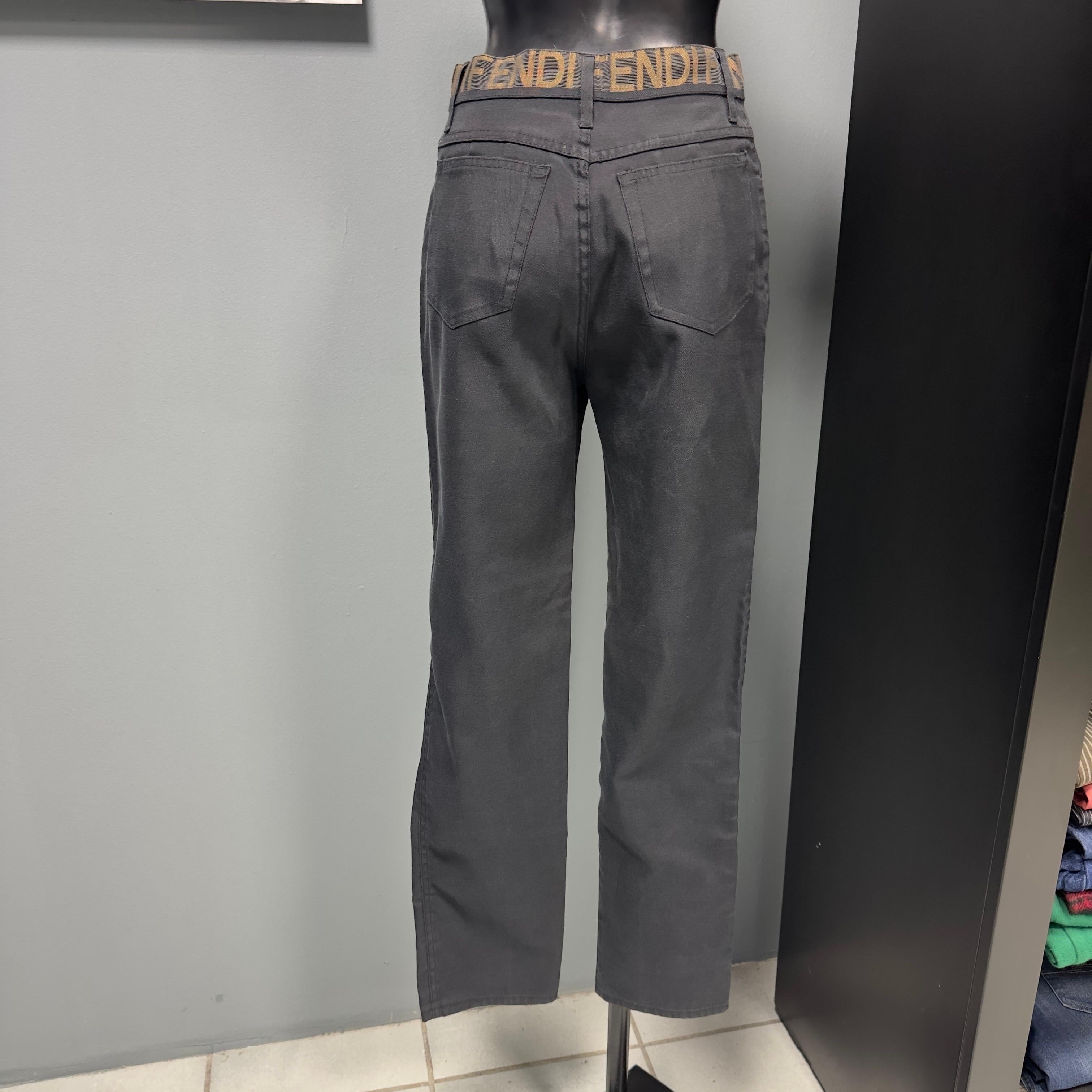 Pantalone Fendi in ottime condizioni For Sale 2