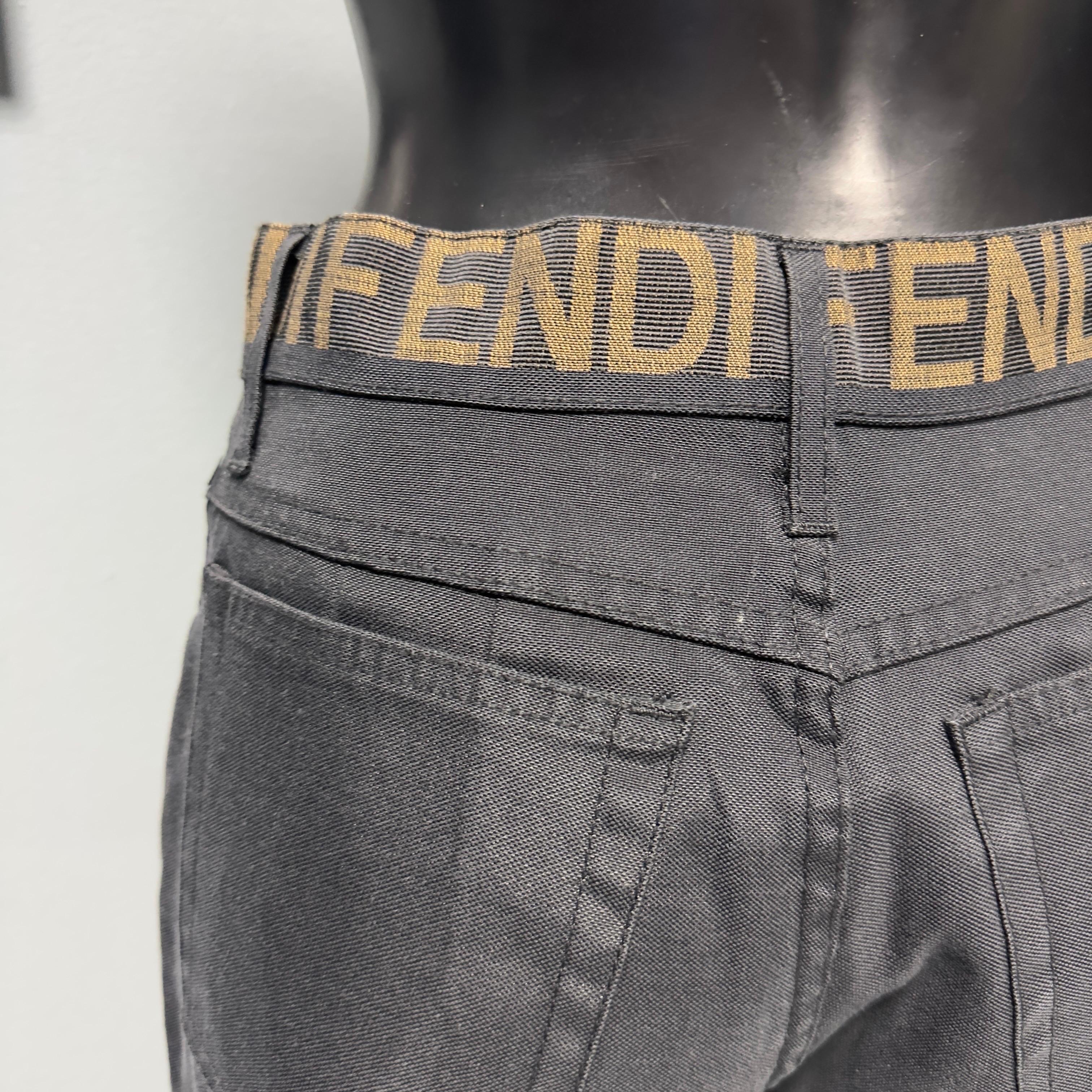 Pantalone Fendi in ottime condizioni For Sale 3