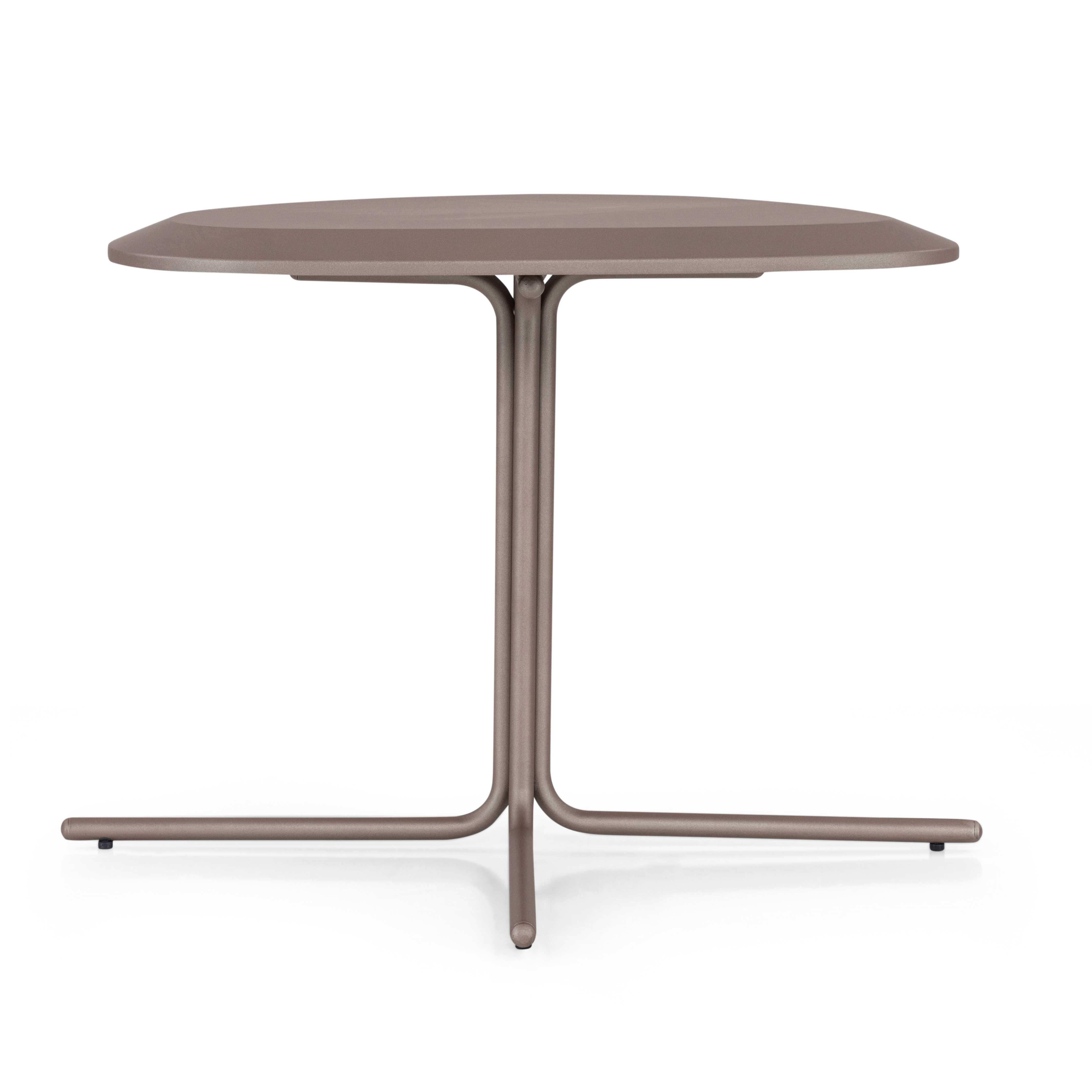 Moderne Table basse en finition chocolat avec plateau de 20 pouces et pieds en métal - Pantê Line en vente