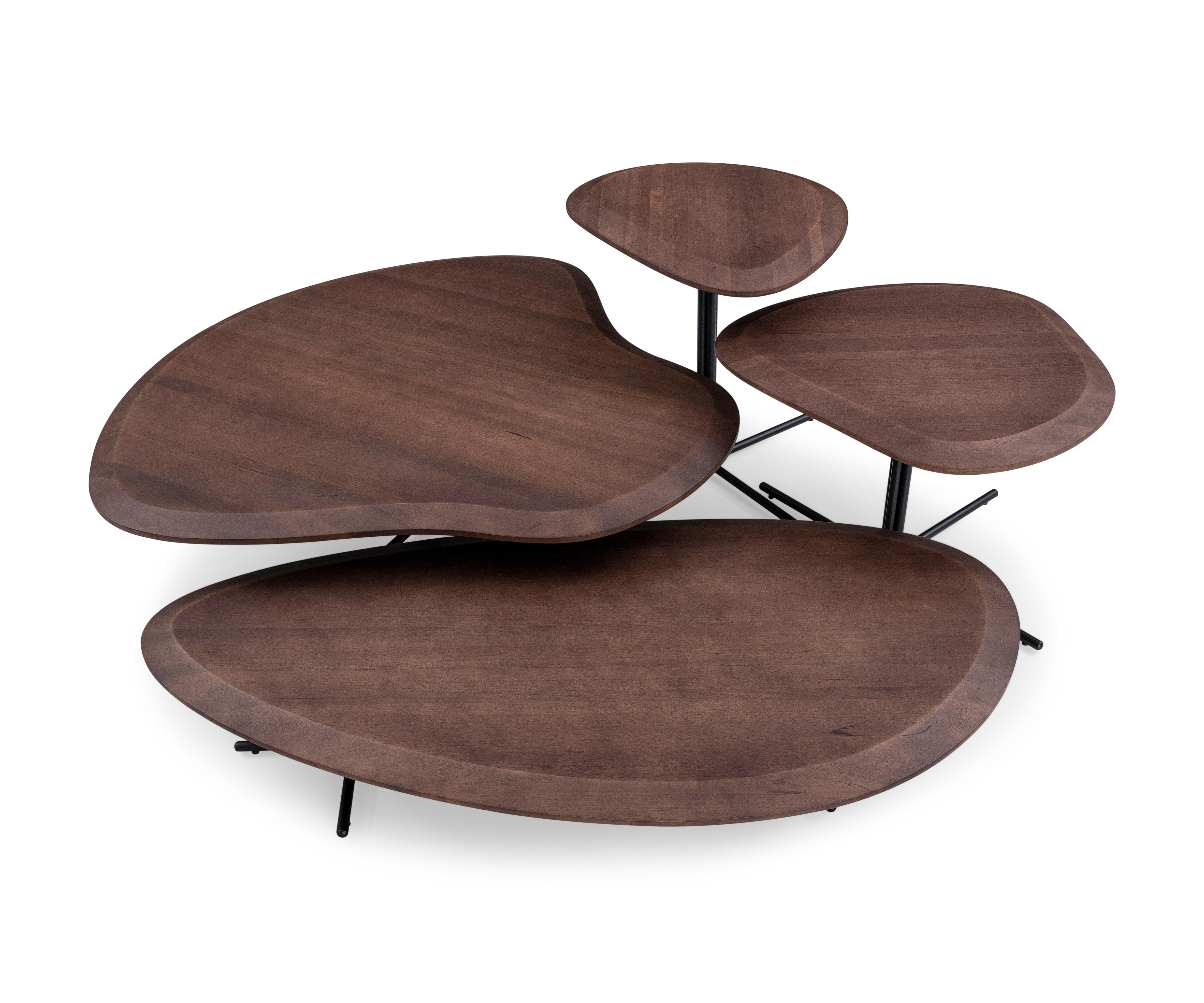 Contemporary Pante Coffee Table in Walnut Wood Finish and Black Legs 20'' For Sale