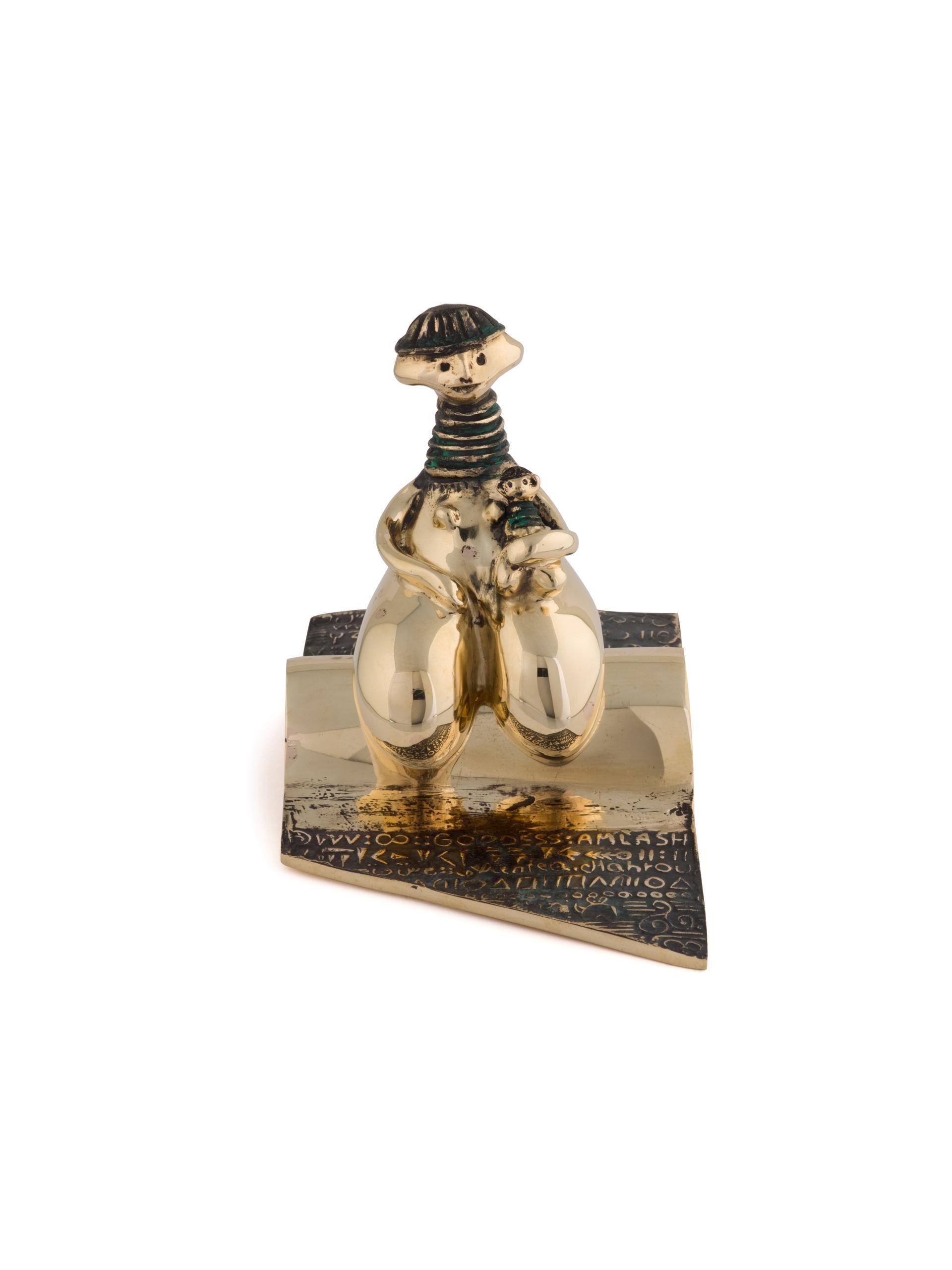 Pantea Mahrou Figurative Sculpture - Mom Amlashi - Sculpture, Bronze