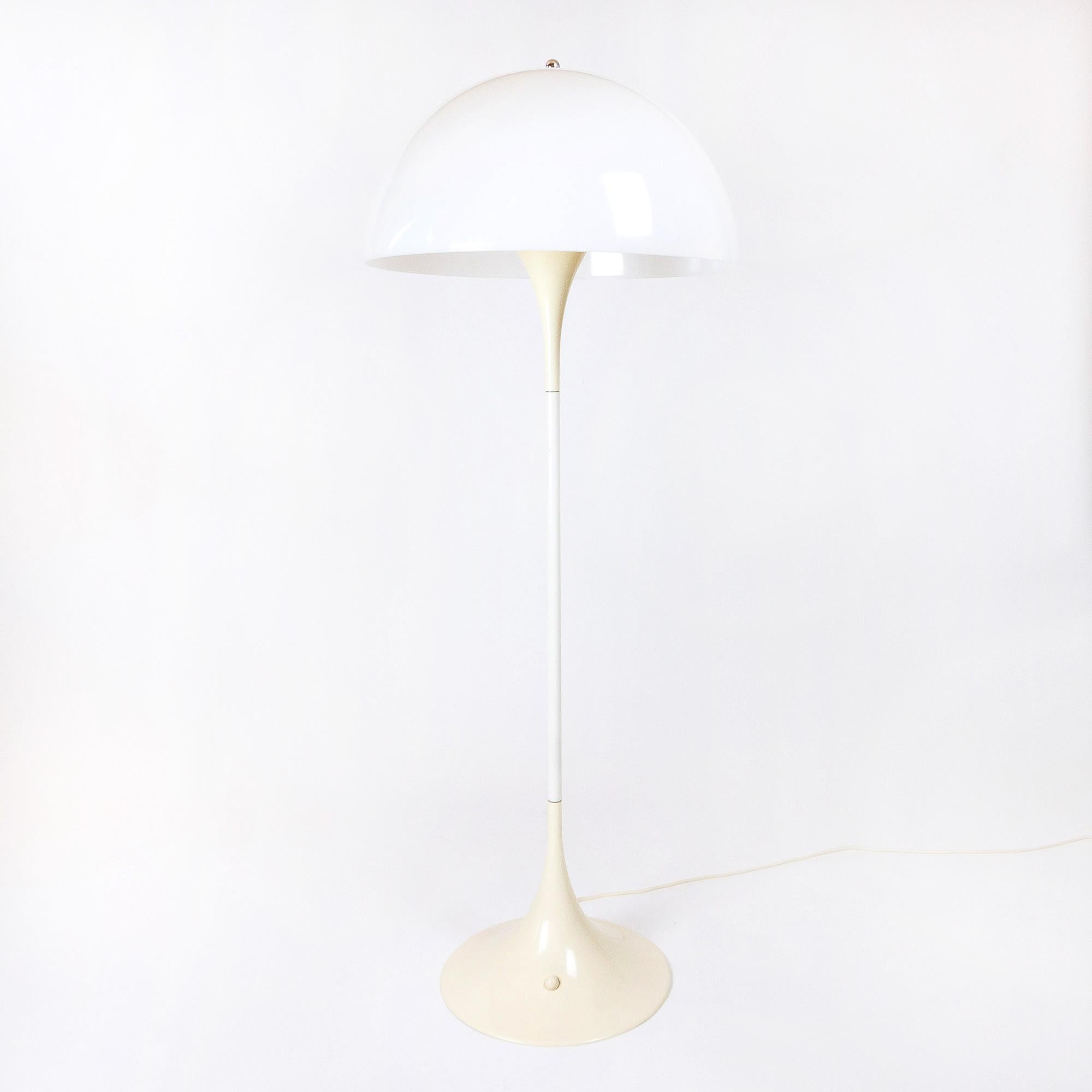 Panthella floor lamp with opal acrylic shade, plastic tulip base and metal stand. A design classic created by Verner Panton for Louis Poulsen in 1971. Denmark.