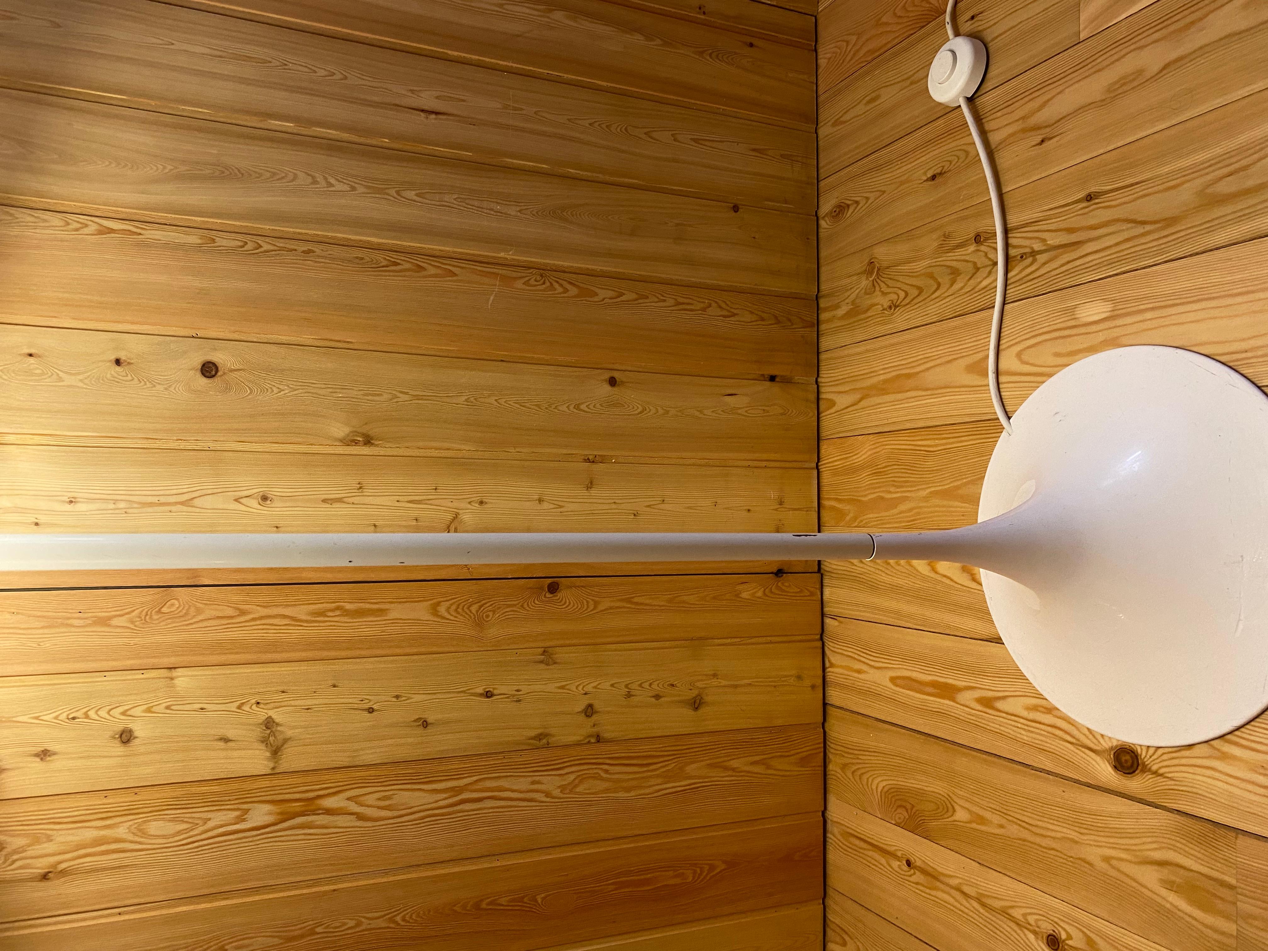 Panthella Floor Lamp by Verner Panton for Louis Poulsen For Sale 3