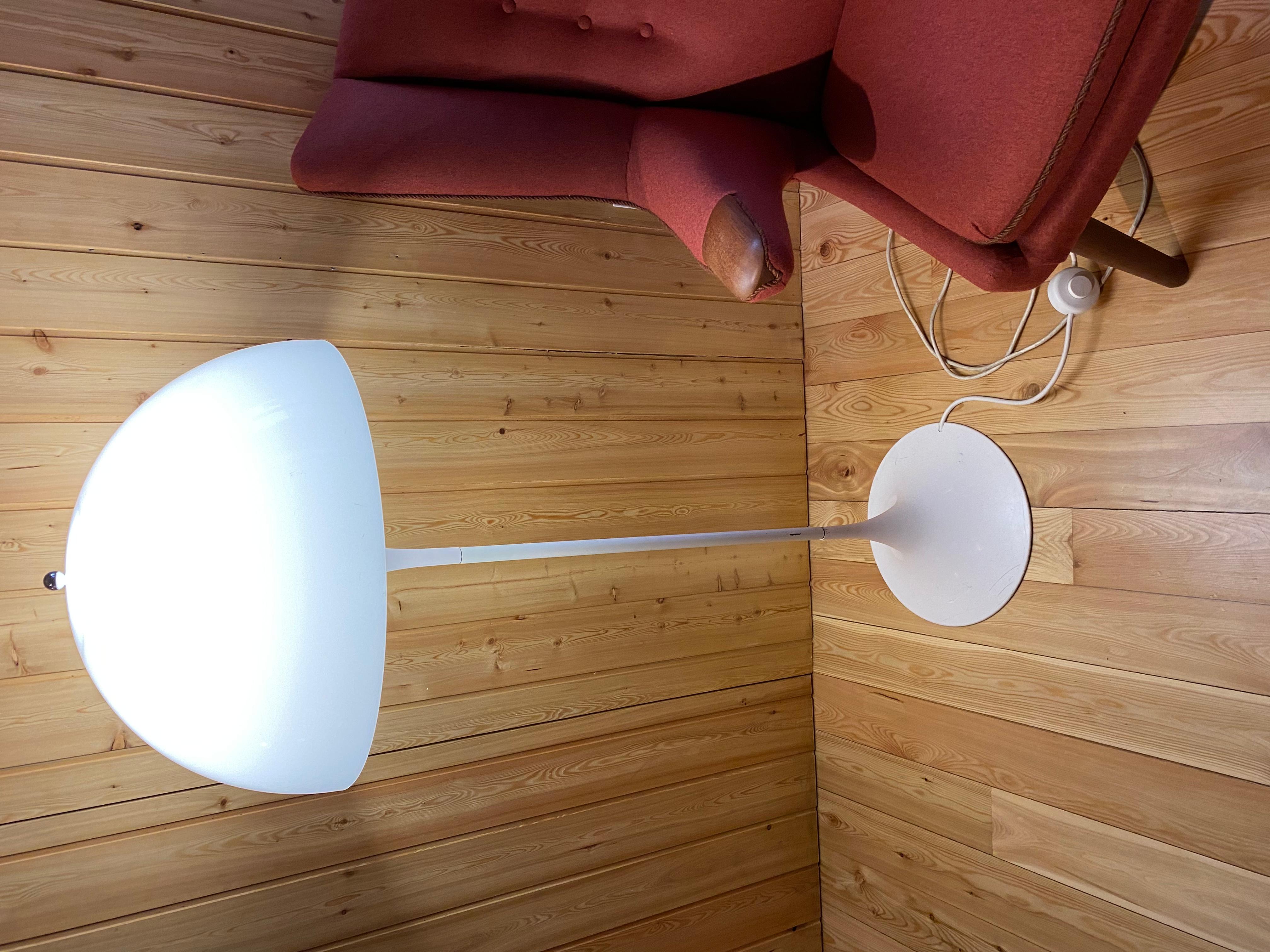 Panthella Floor Lamp by Verner Panton for Louis Poulsen For Sale 5