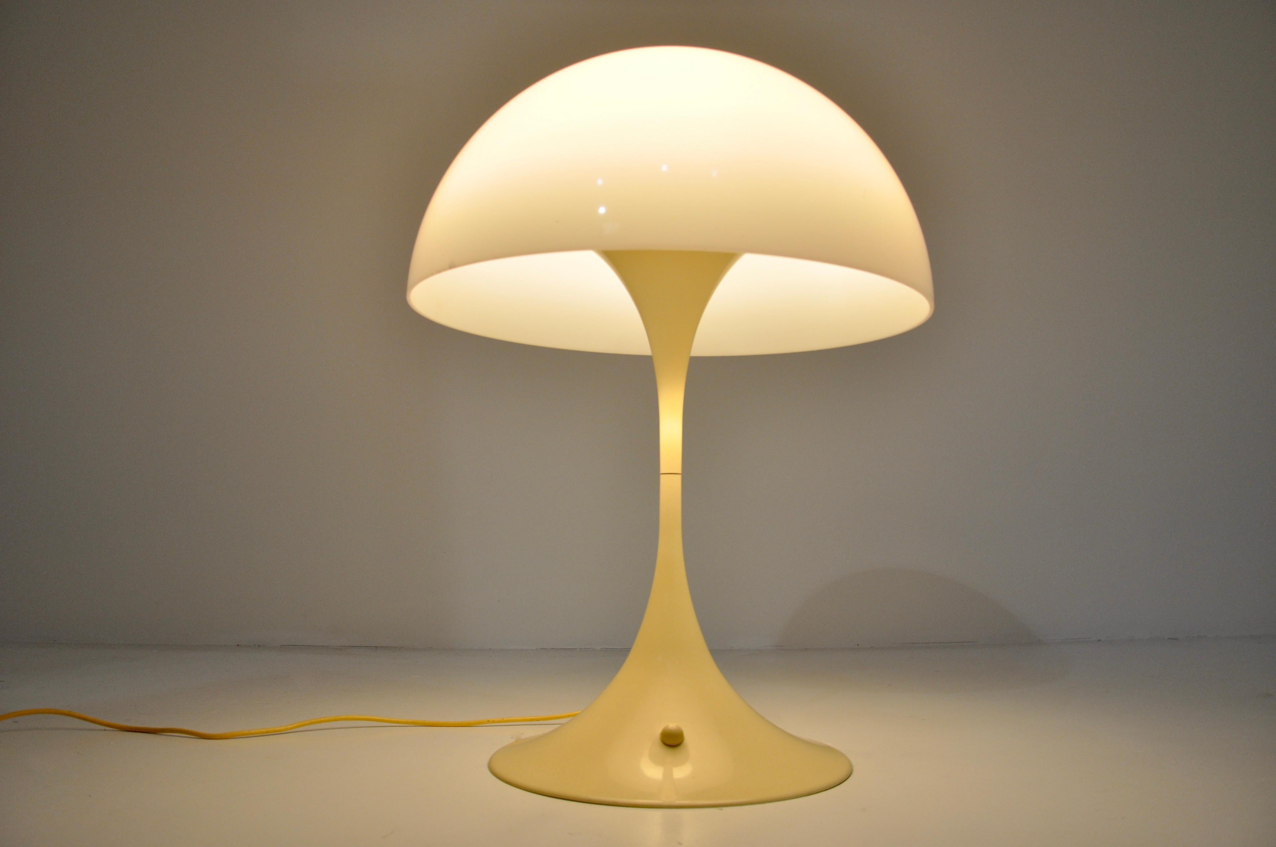 Lampe de table Panthella de Verner Panton pour Louis Poulsen, 1970 en vente 2