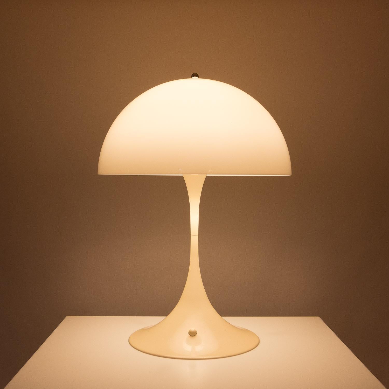 Panthella Table Lamp by Verner Panton for Louis Poulsen, Denmark, 1970s In Good Condition In Berkhamsted, GB