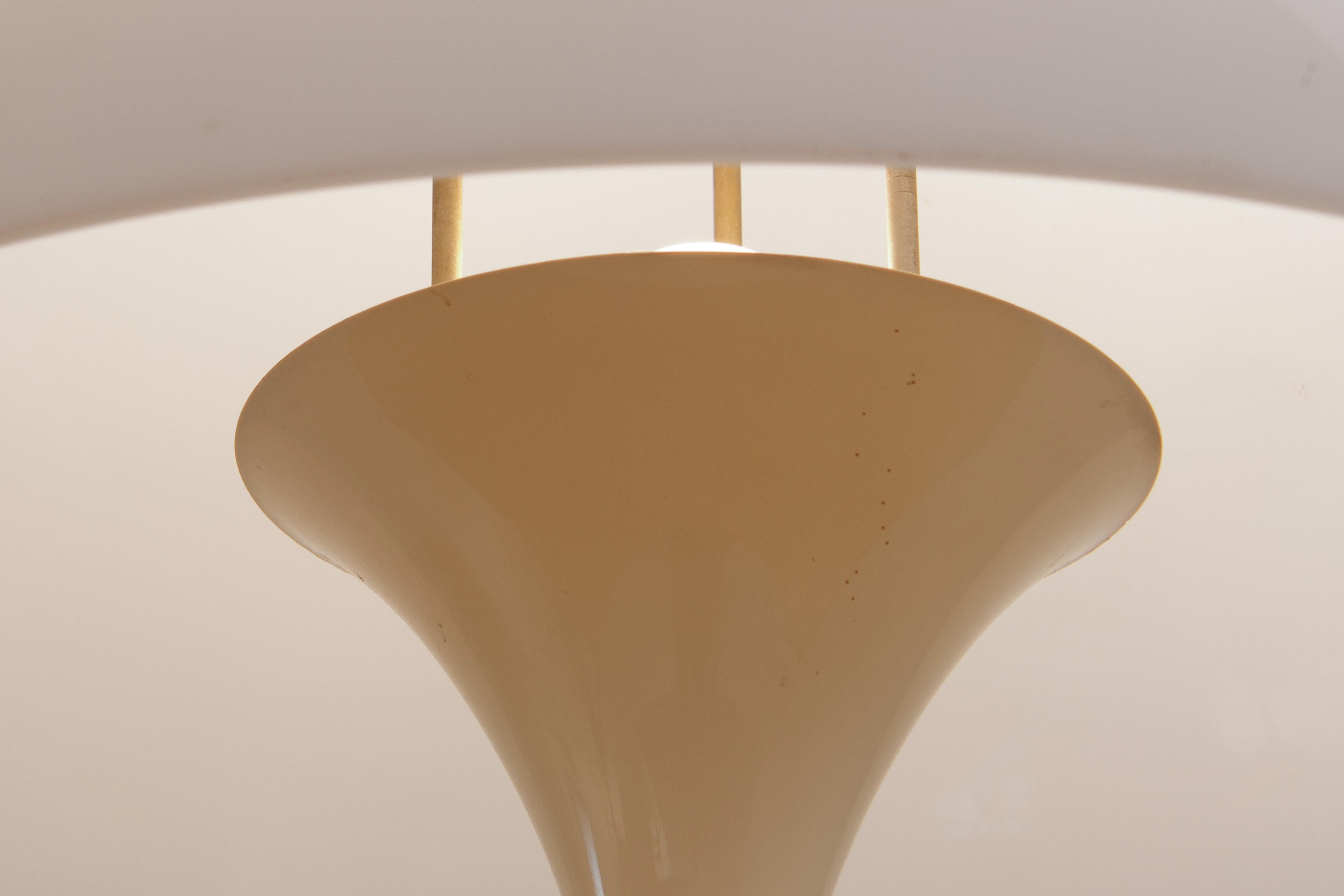 Lampe à poser 'Panthella' Verner Panton en vente 2