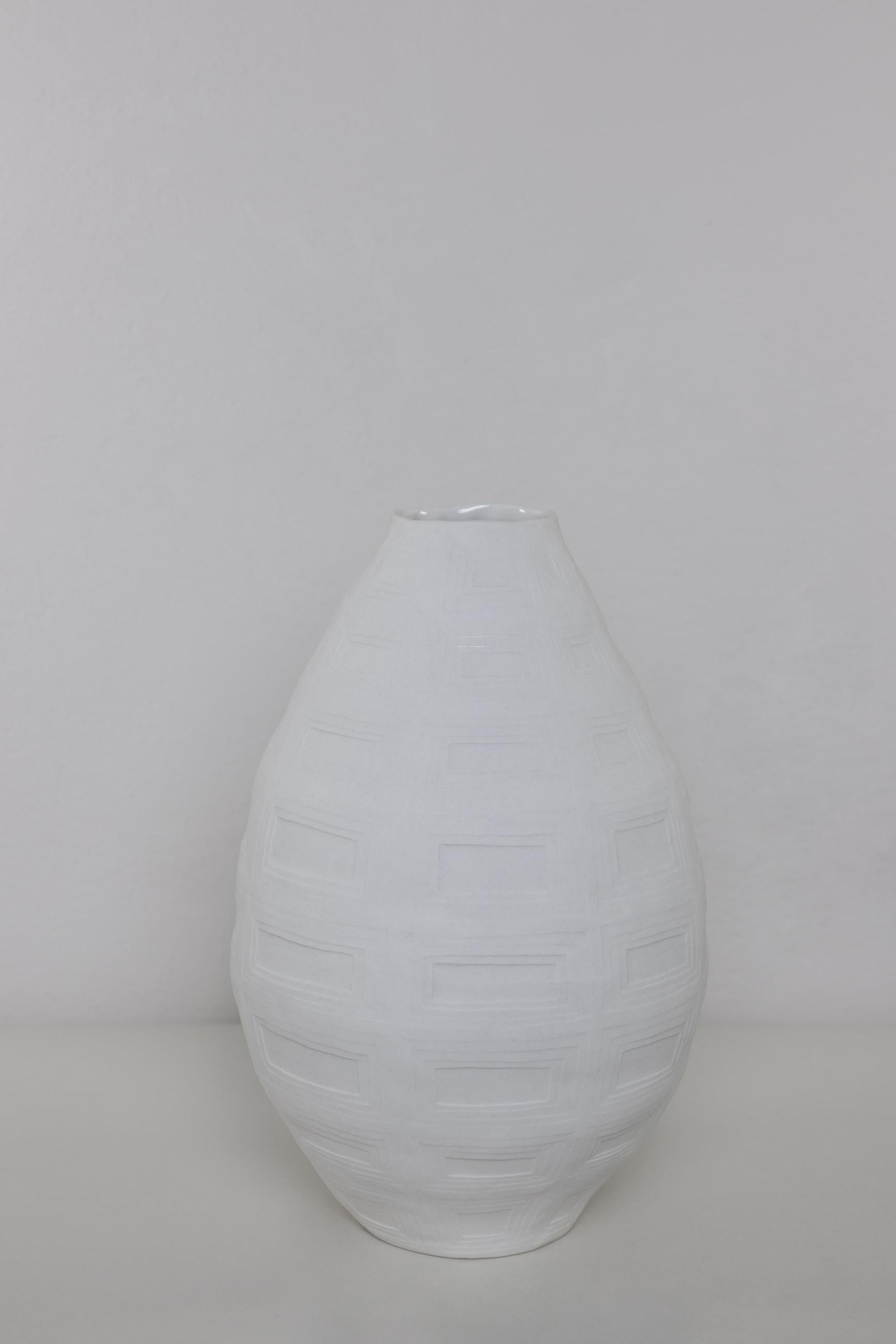 Italian Pantheon vase 2, handmade porcelain vase white with handcrafted texture For Sale