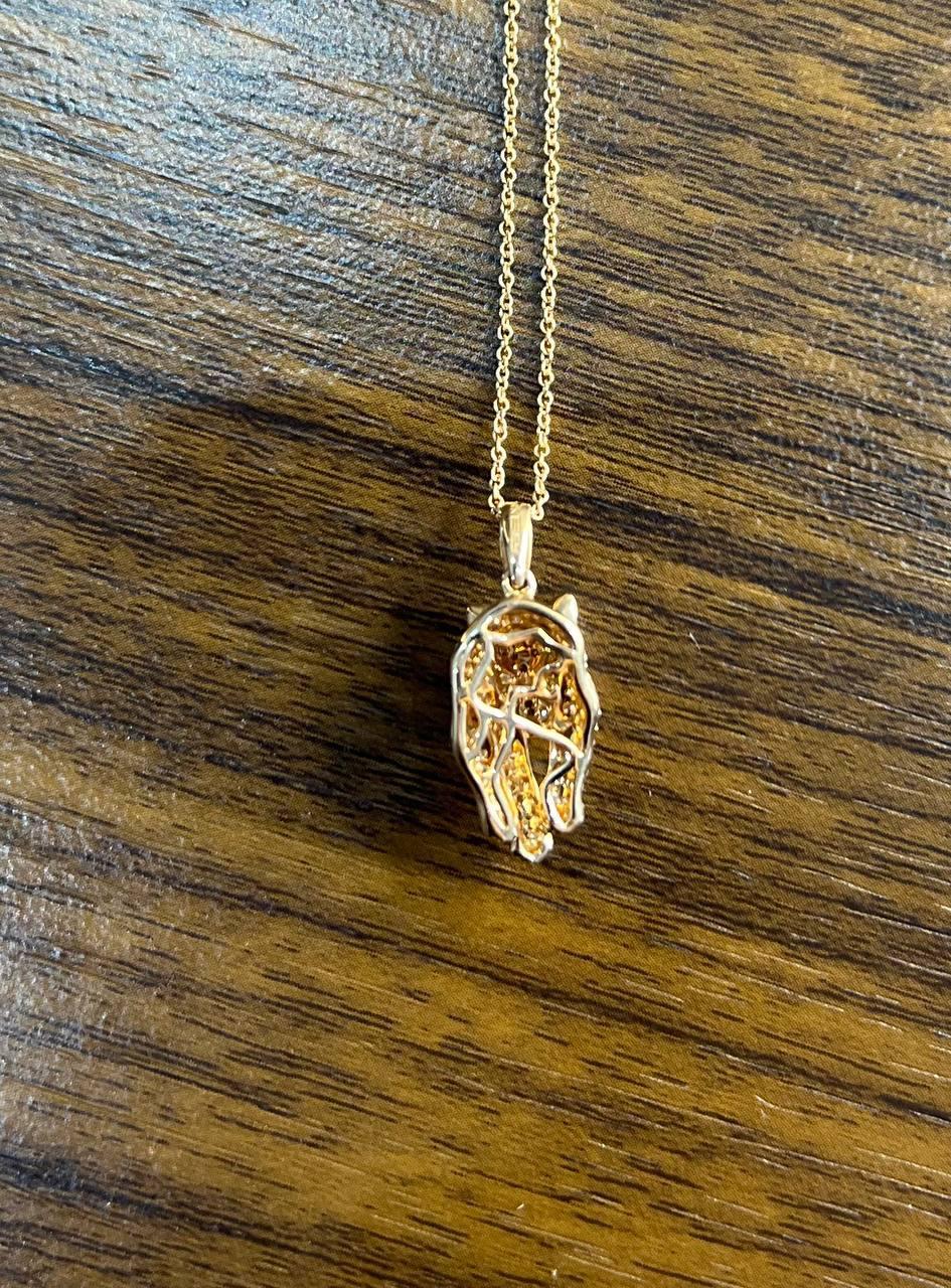 Collier pendentif panthère léopard jaune lion en or rose 14 carats avec œil d'émeraudes vertes en vente 1