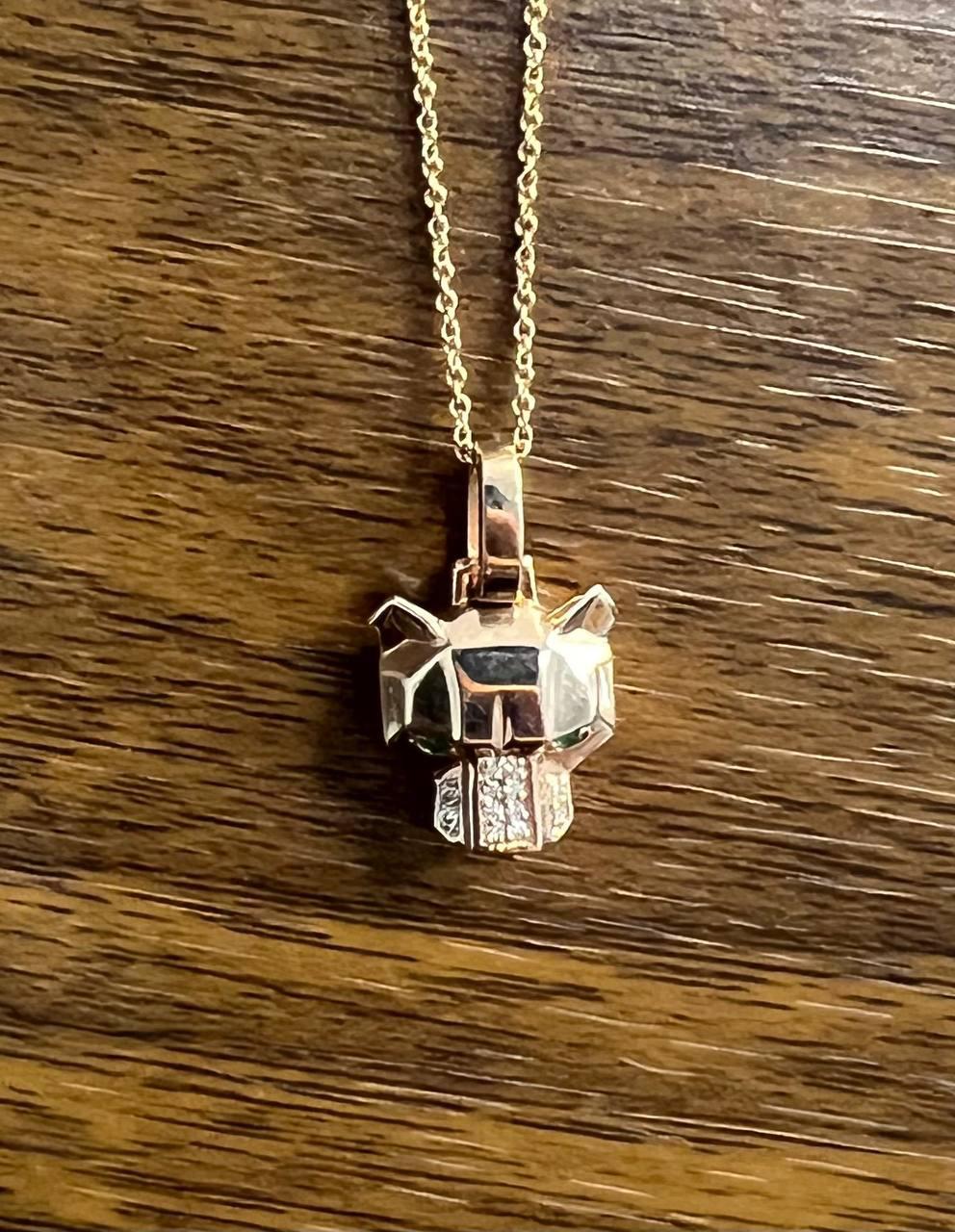 Collier pendentif panthère léopard jaune lion en or rose, émeraude verte et diamant Neuf - En vente à Oakton, VA