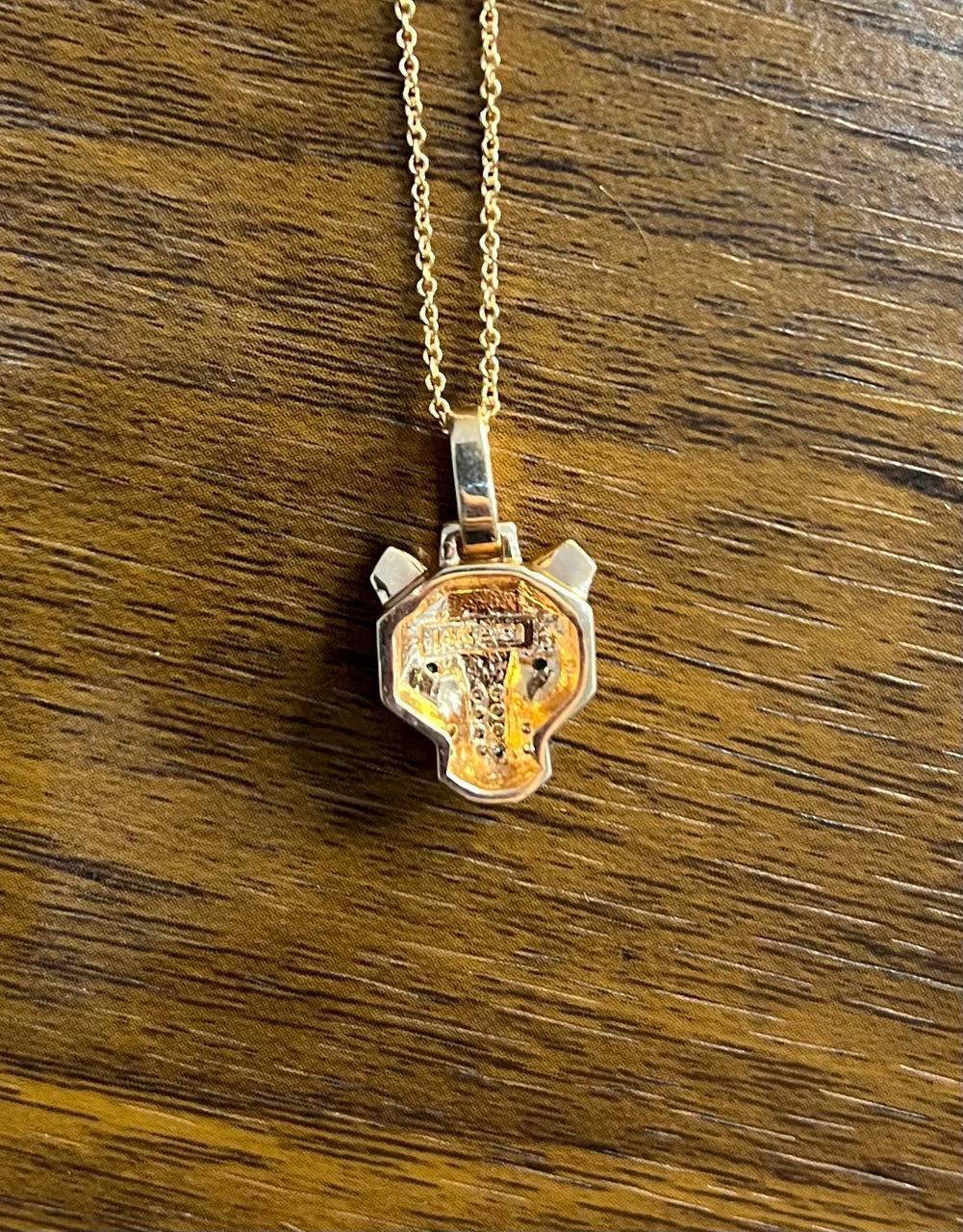 Collier pendentif panthère léopard jaune lion en or rose, émeraude verte et diamant Pour femmes en vente
