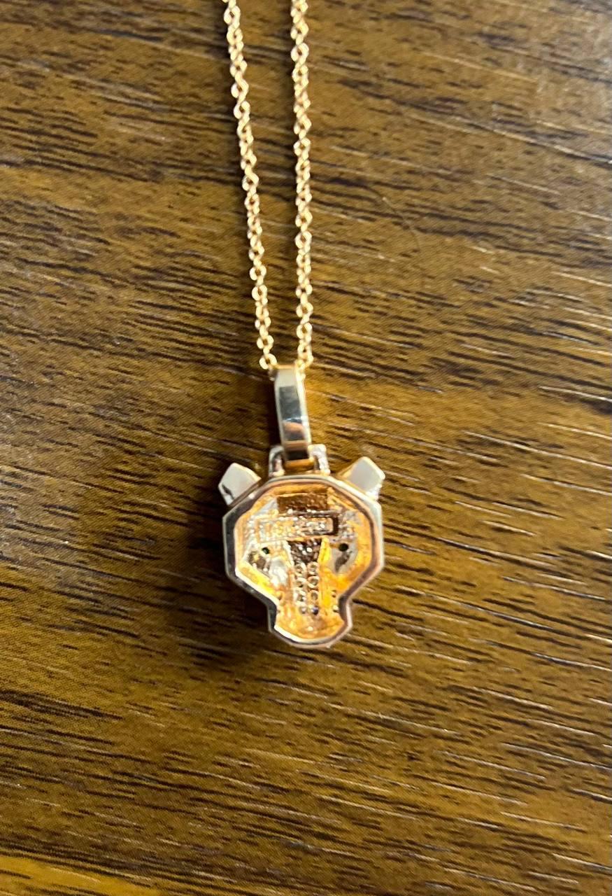 Collier pendentif panthère léopard jaune lion en or rose, émeraude verte et diamant en vente 1