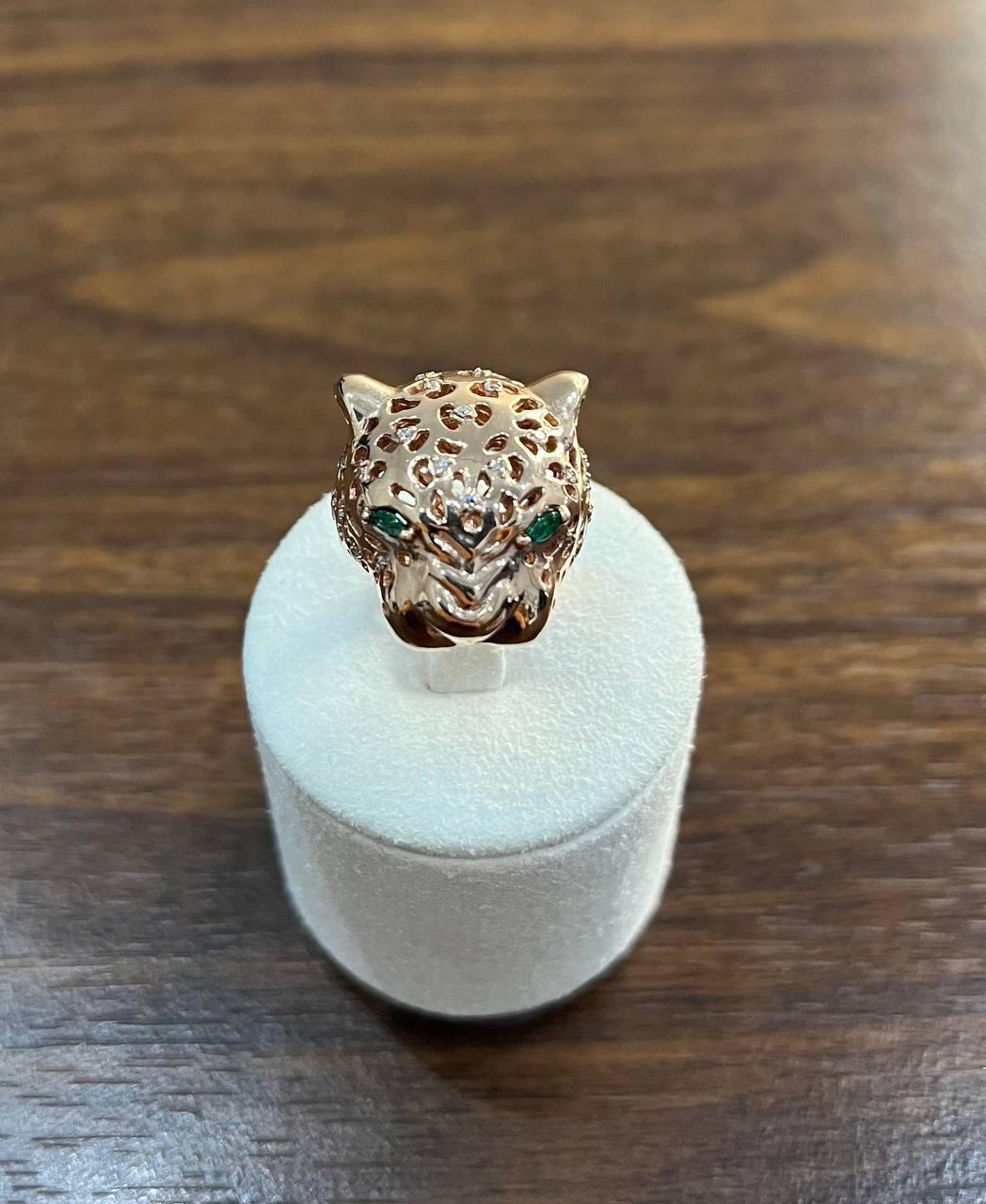 Women's Panther Lioness Leopard Diamonds Jaguar Gold Statement Full Finger Emerald Ring For Sale