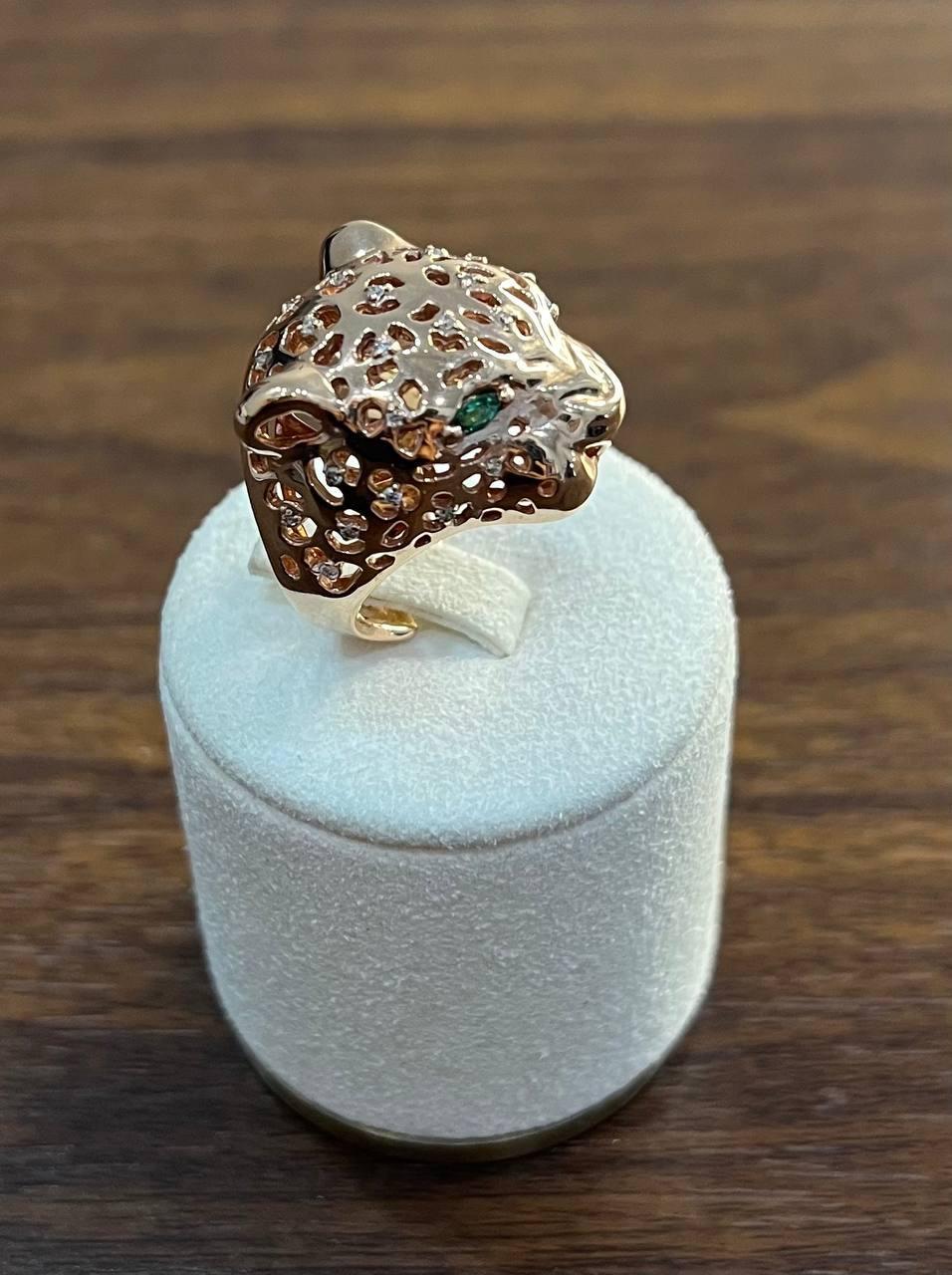Panther Lioness Leopard Diamonds Jaguar Gold Statement Full Finger Emerald Ring For Sale 1