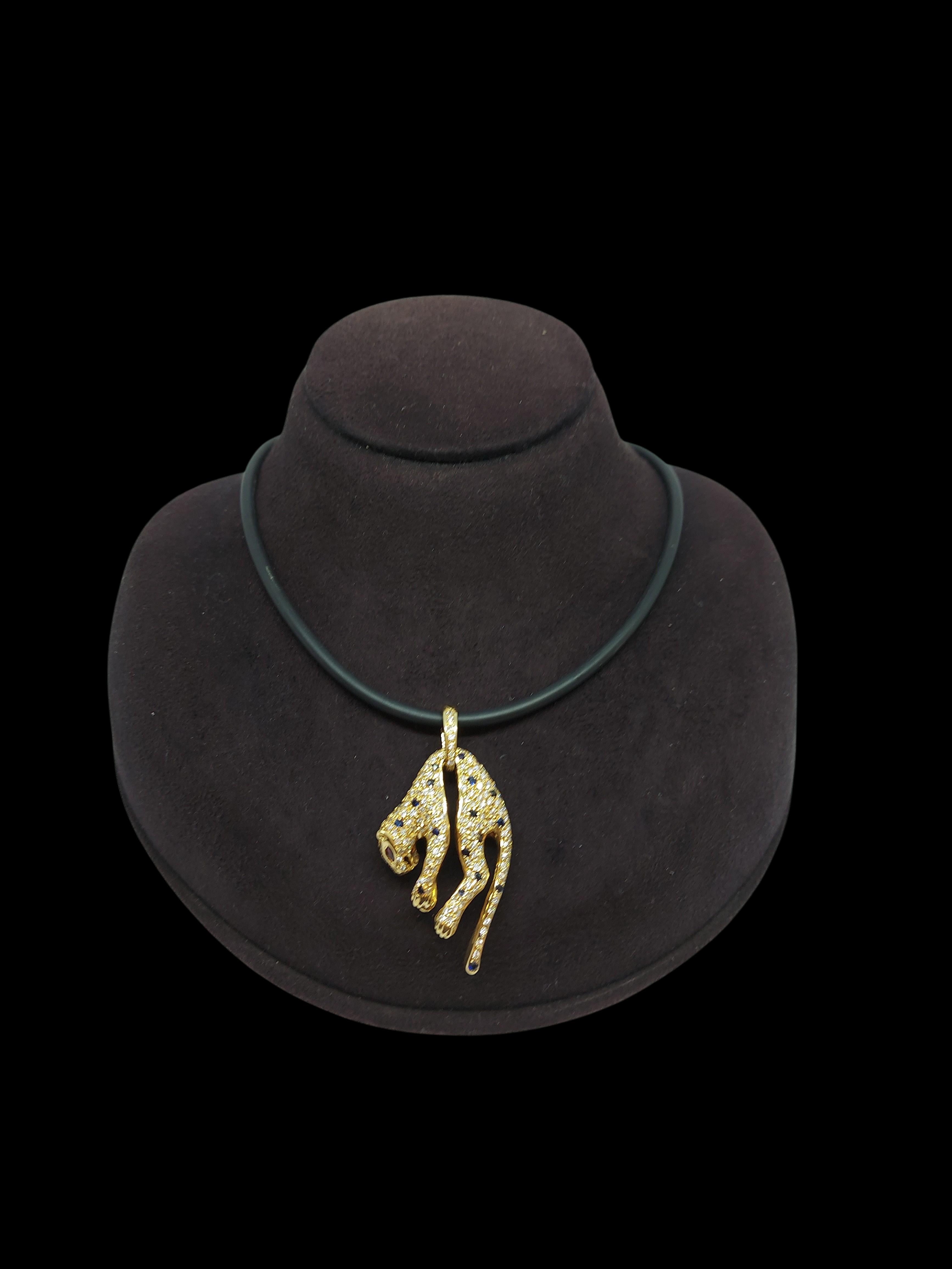 Colgante Pantera 18 kt con Diamantes, Zafiro, Rubí Artesano en venta
