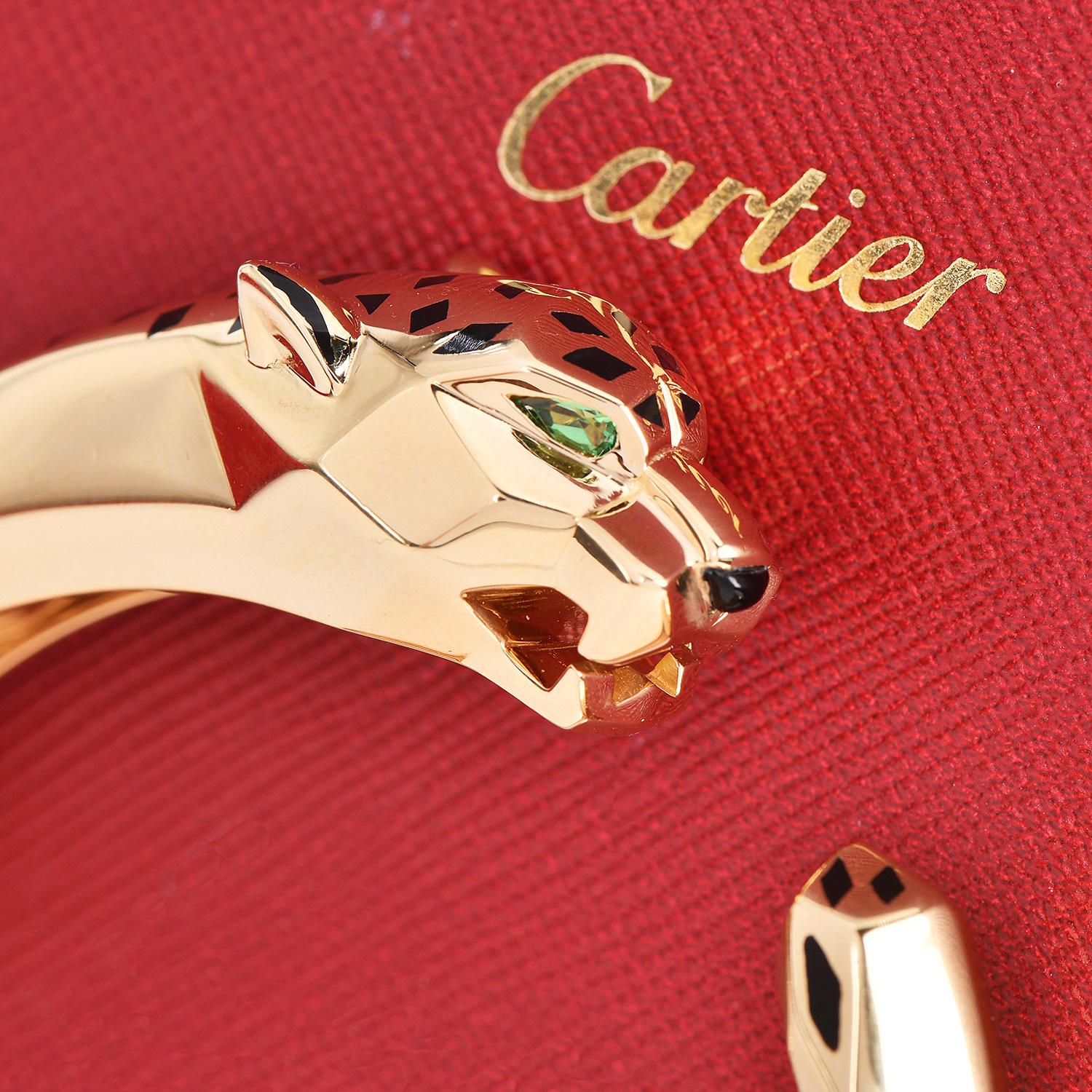 Bracelet manchette en or 18K Panthère de Cartier Taille 17 en vente 4