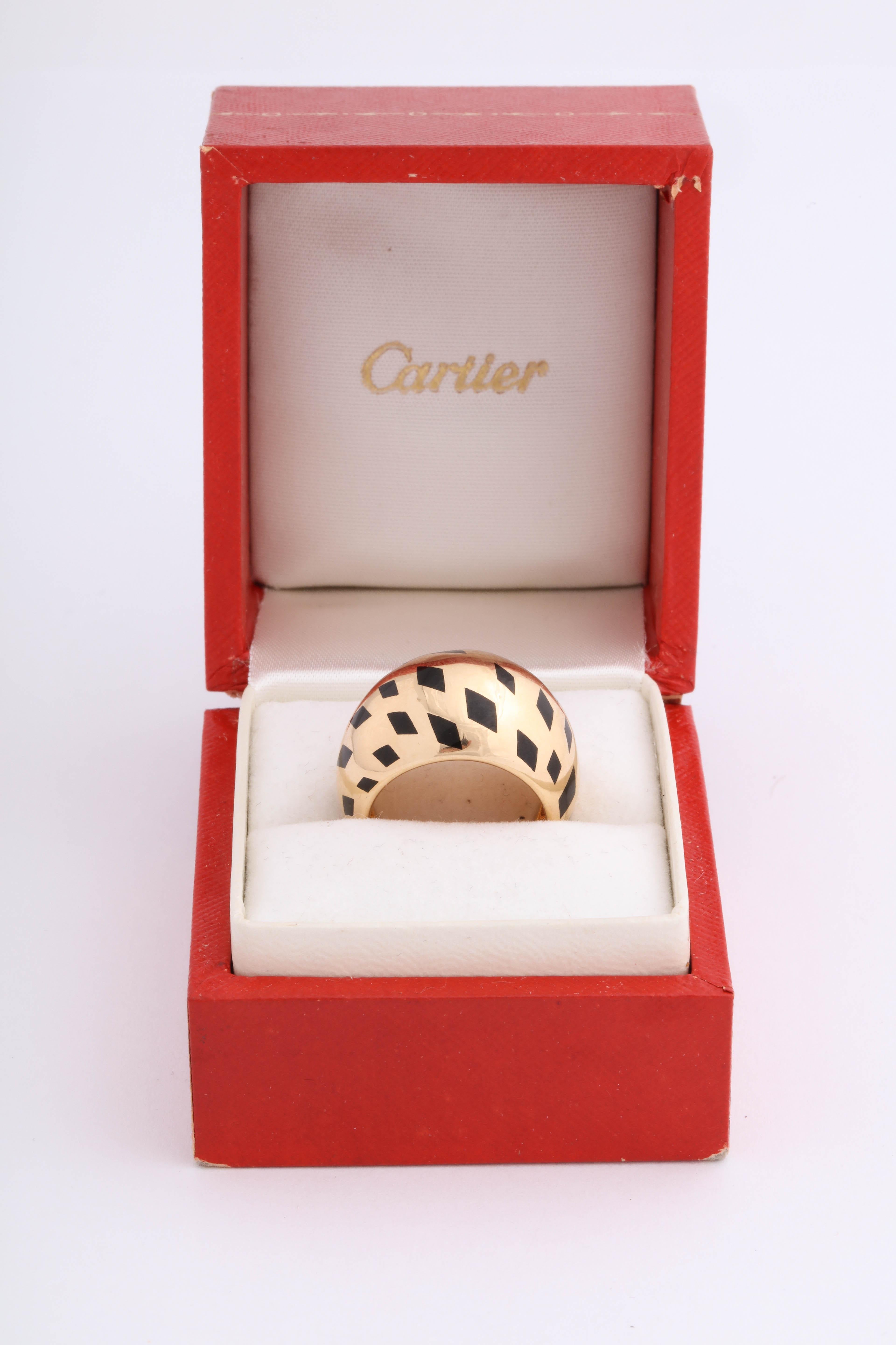 Moderniste Panthère de Cartier Bague dôme en émail noir en vente