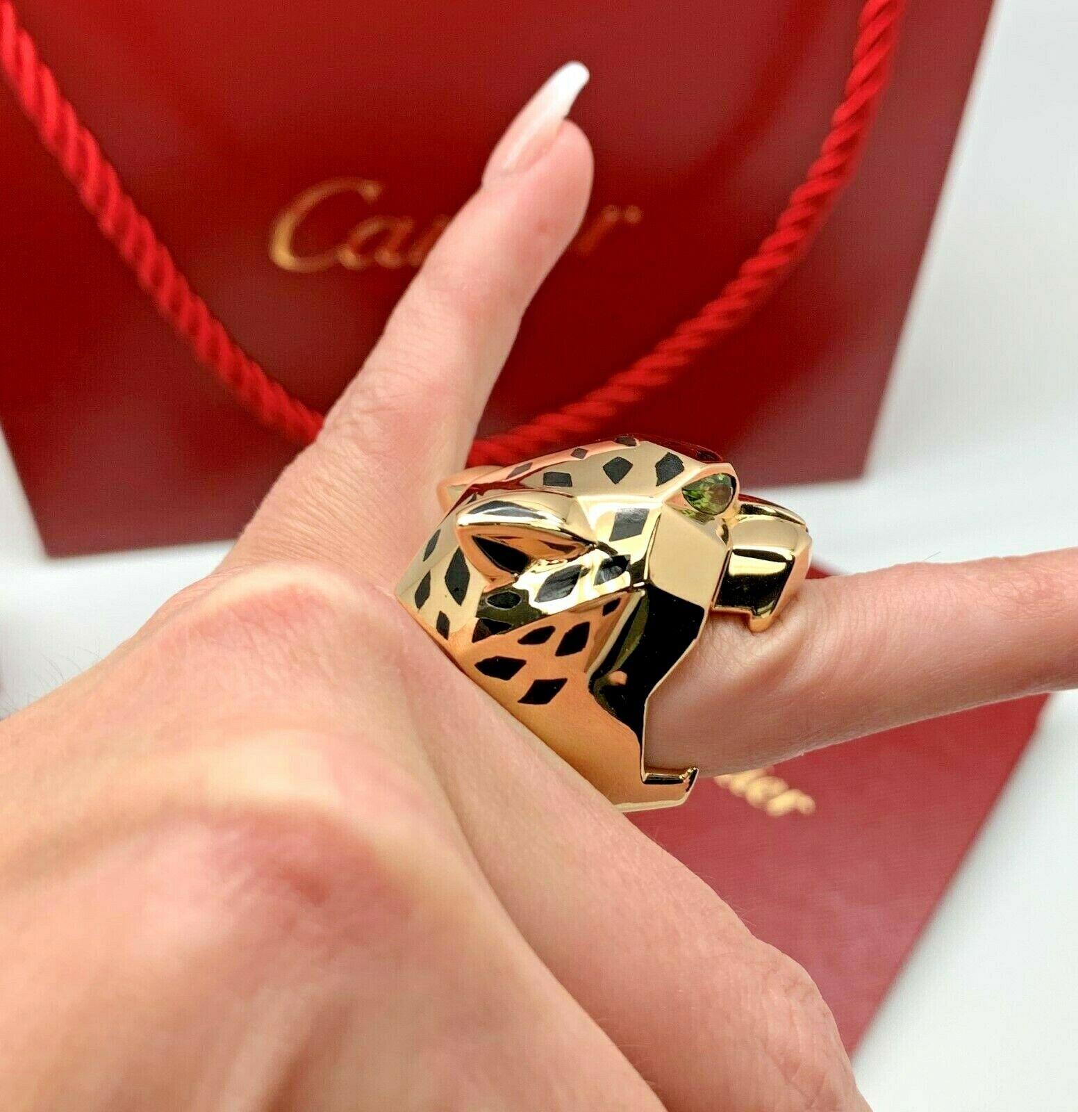 Panthère de Cartier Designer 18 Karat Yellow Gold Peridot Lacquer Panther Ring In New Condition In Houston, TX