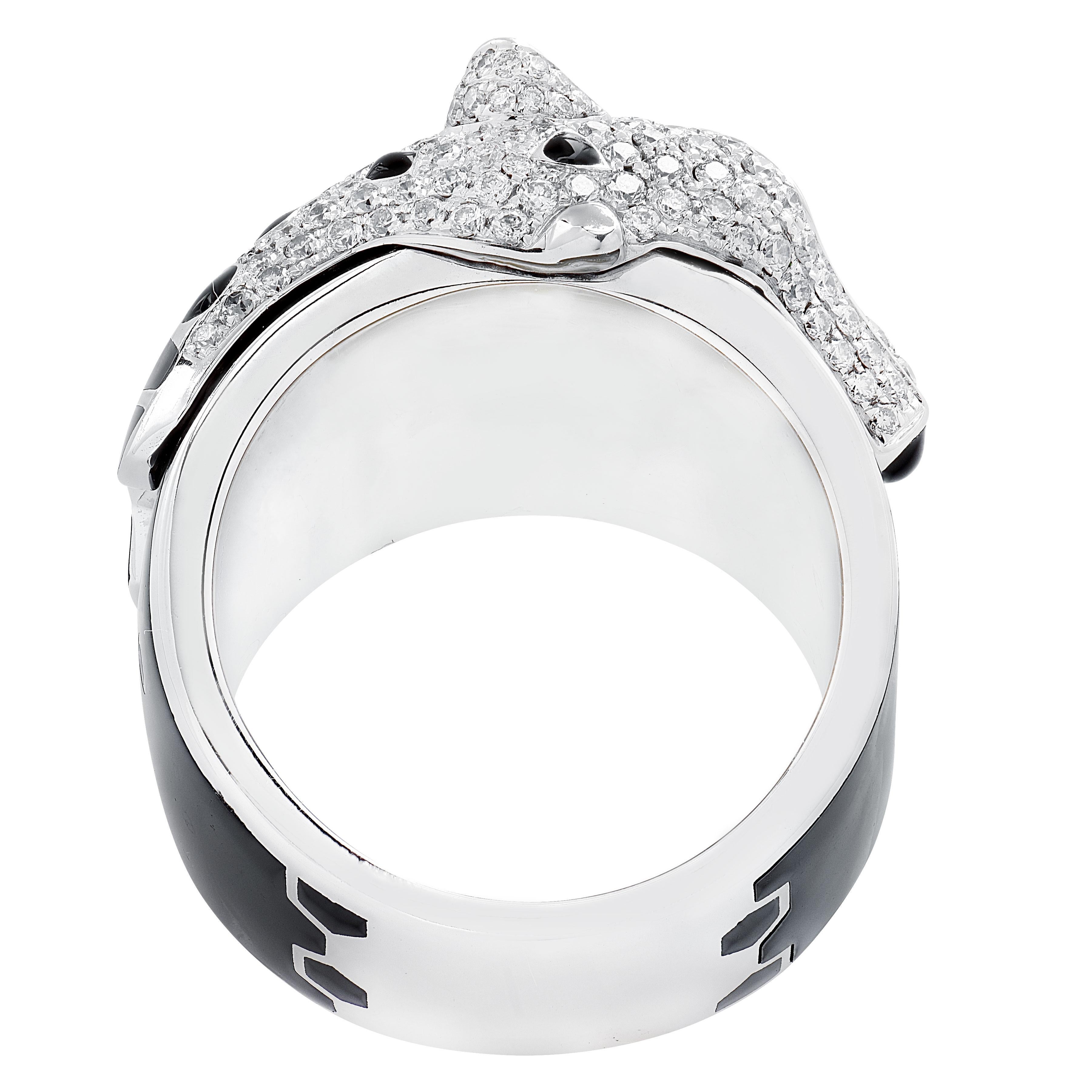 Anello con diamanti, smeraldi e lacca Panthère de Cartier in vendita 6