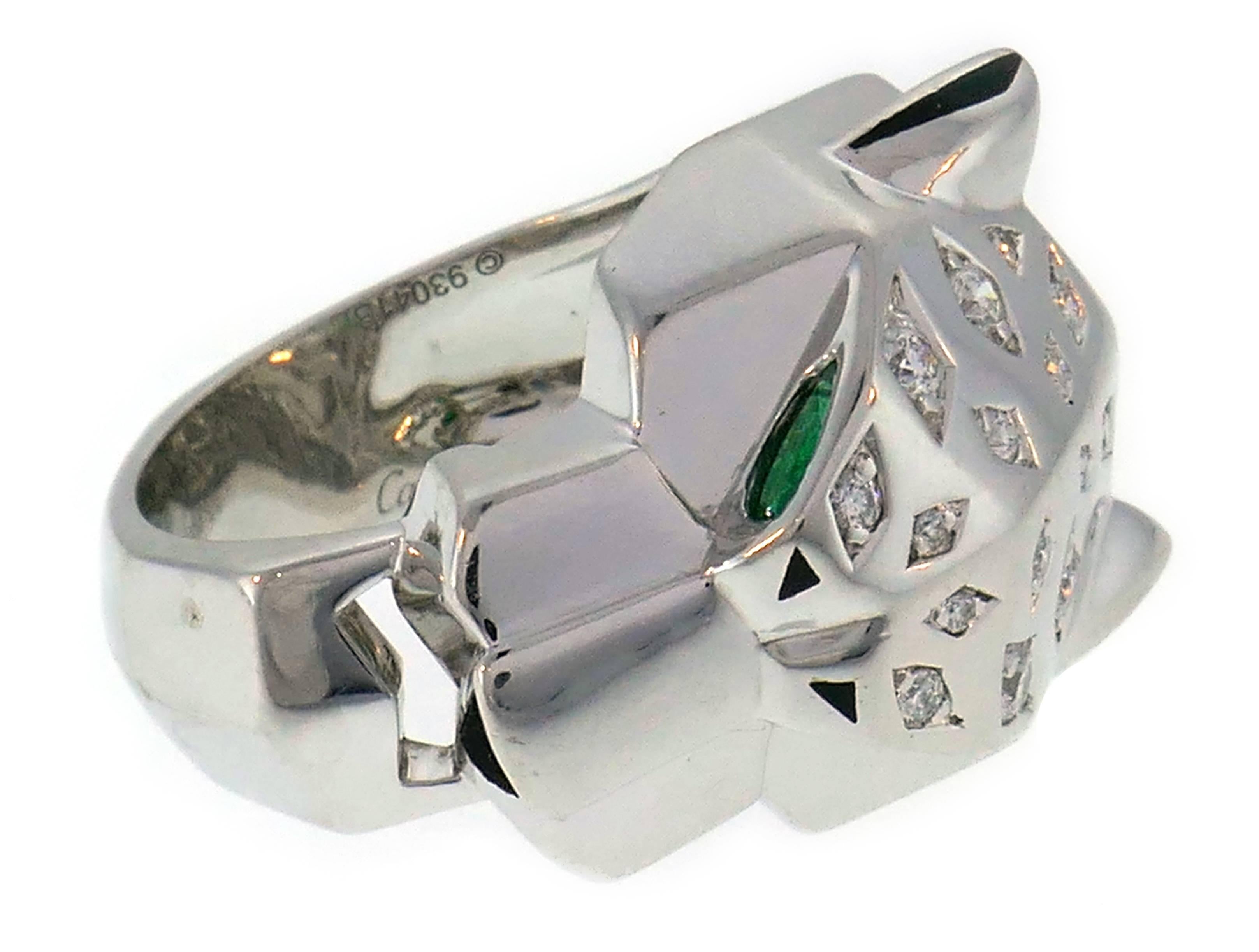 Panthere de Cartier Diamond White Gold Ring Black Onyx Emerald In Excellent Condition In Beverly Hills, CA