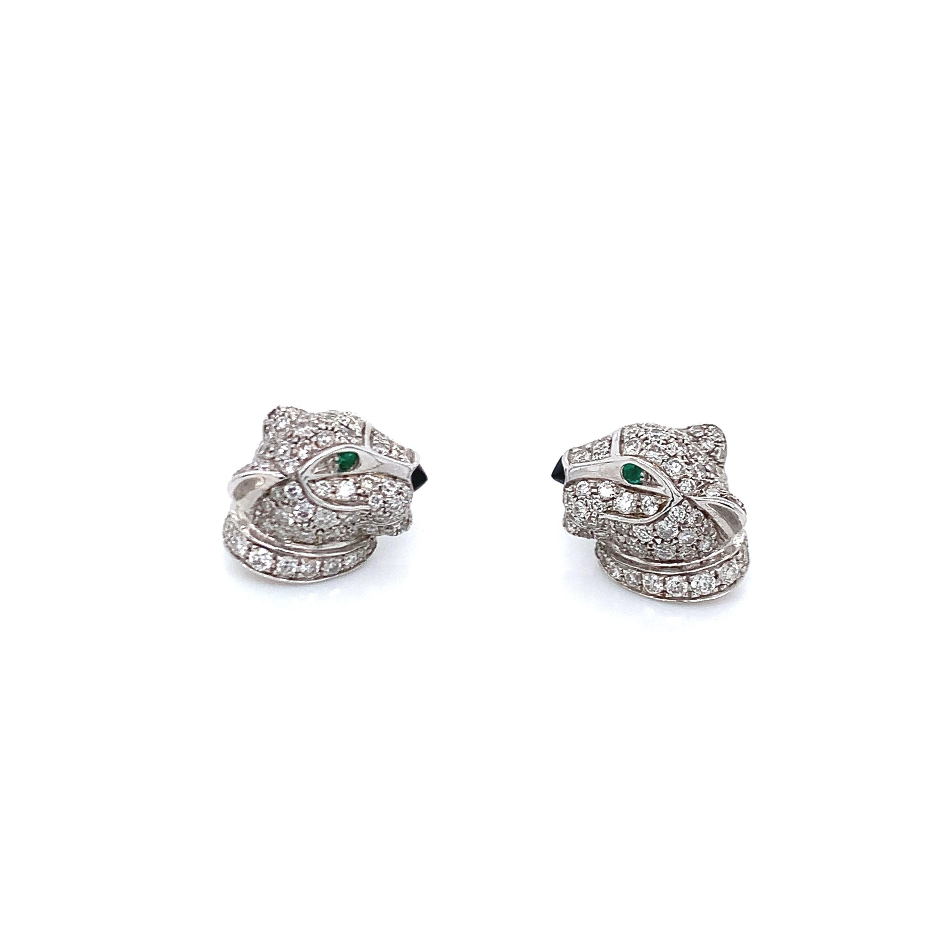 A timeless piece of jewelry earrings, the Panthére de Cartier earrings feature panthers covered with 63 brilliant-cut diamonds for a total of 0.77 carat. Emeralds signify the eyes, while the onyx represent the nose. Altogether, these stones are set