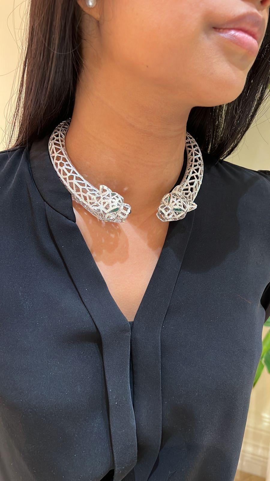 Panthère de Cartier Halskette  19ct Diamanten und Smaragde mit Box und Papieren (Zeitgenössisch) im Angebot