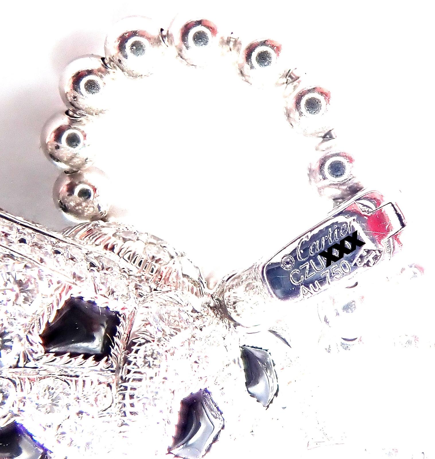 Collier pendentif Panthère de Cartier Panthère pavé de diamants, émeraudes et onyx grand format en vente 8