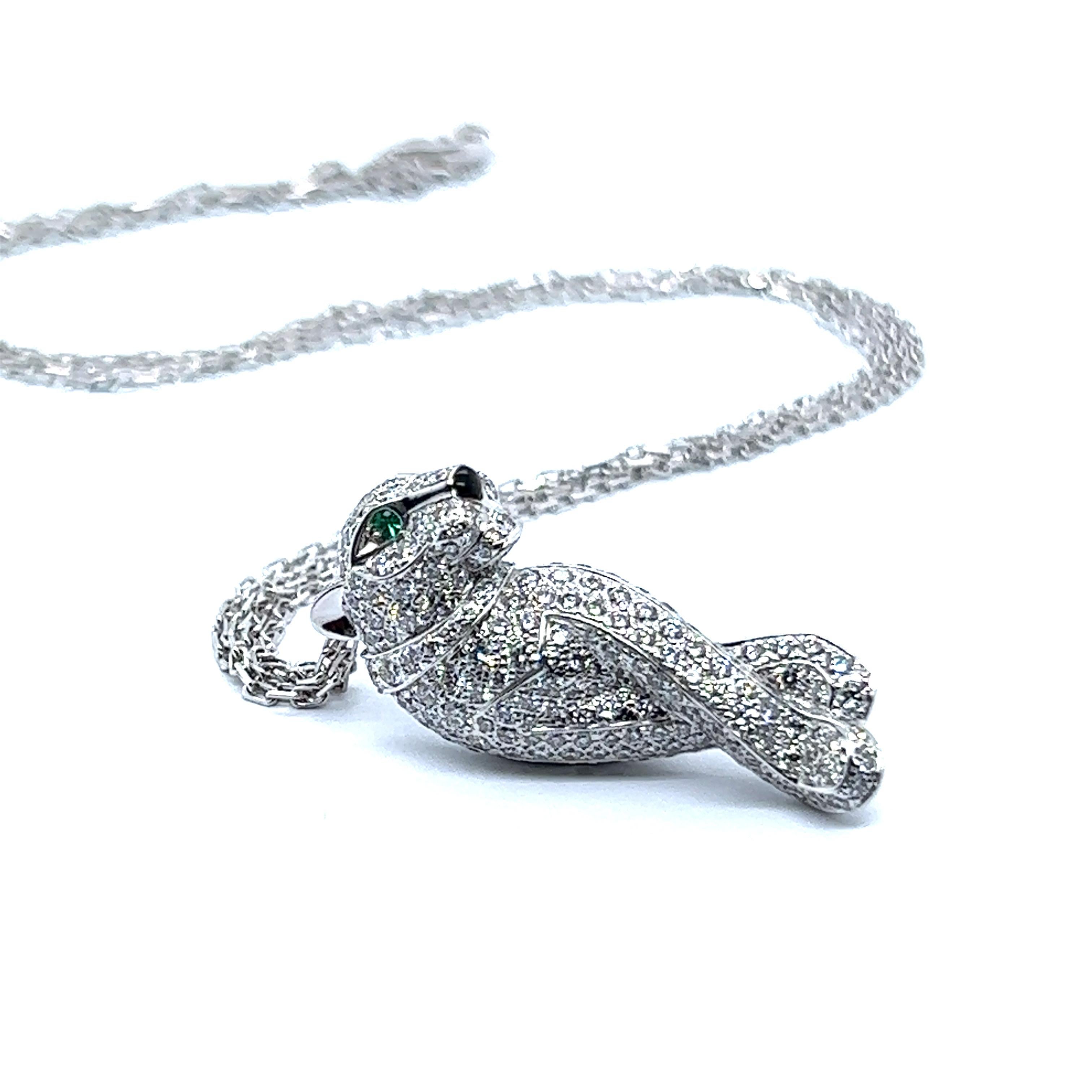 Panthère De Cartier Pendant Diamond Necklace in 18 Karat White Gold In Excellent Condition In Lucerne, CH