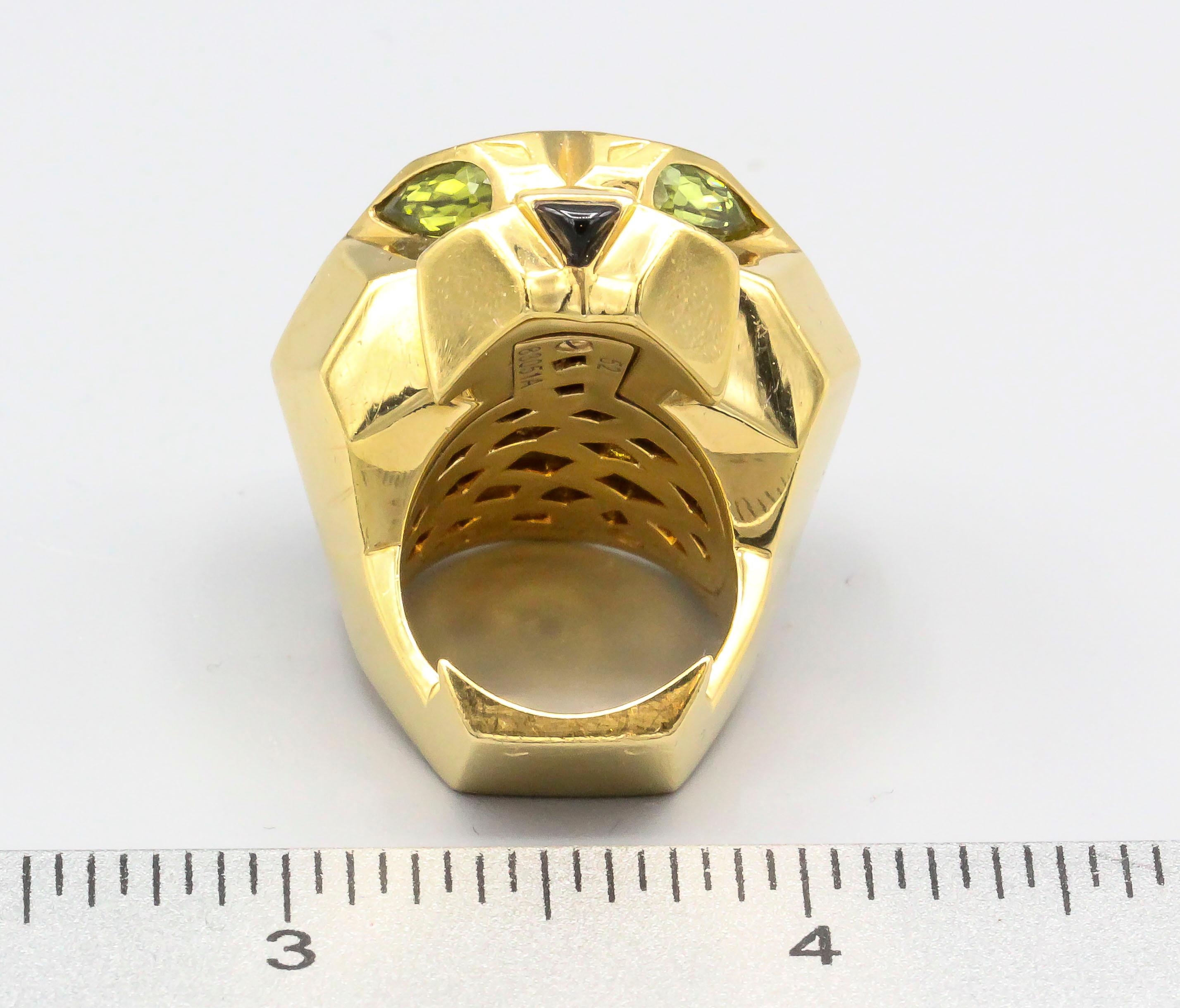Panthere de Cartier Peridot, Onyx, 18 Karat Gold and Lacquer Ring 2